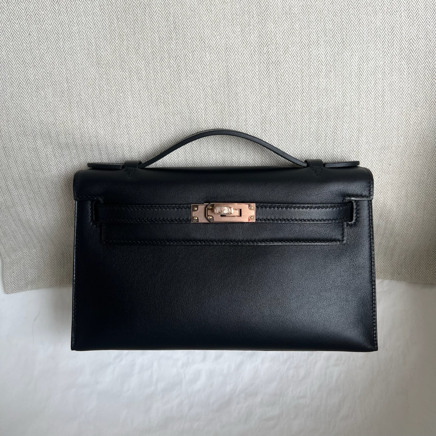 MiniKelly Pochette 22cm Swift Color: Ck89 black Noir Fully handmade wax stitching Rose gold buckle customized✈️ - Image 12