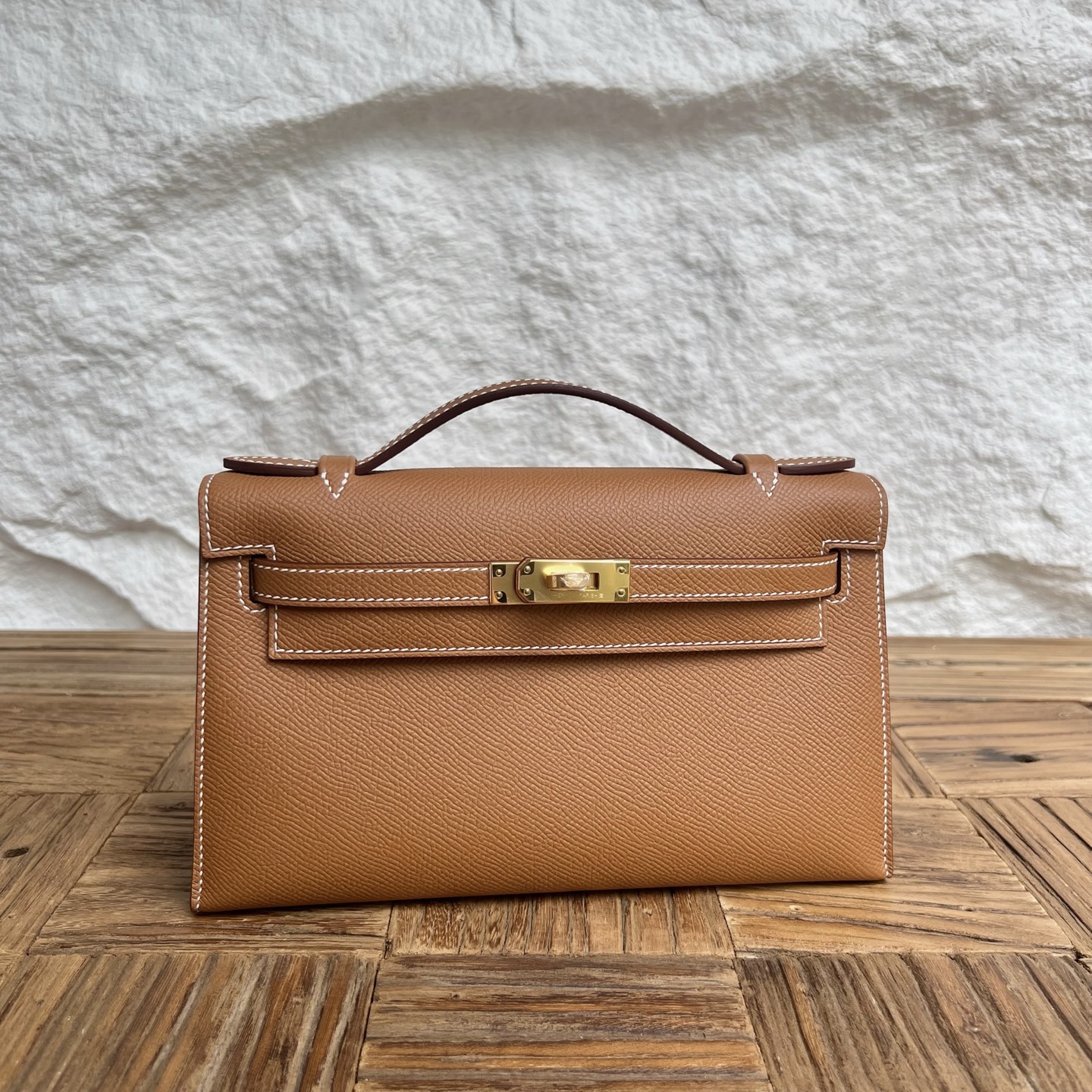 Spot Mini Kelly Pochette 22cm Epsom Color: 37 golden brown Gold Fully handmade wax stitching Ghw Stock - Image 10