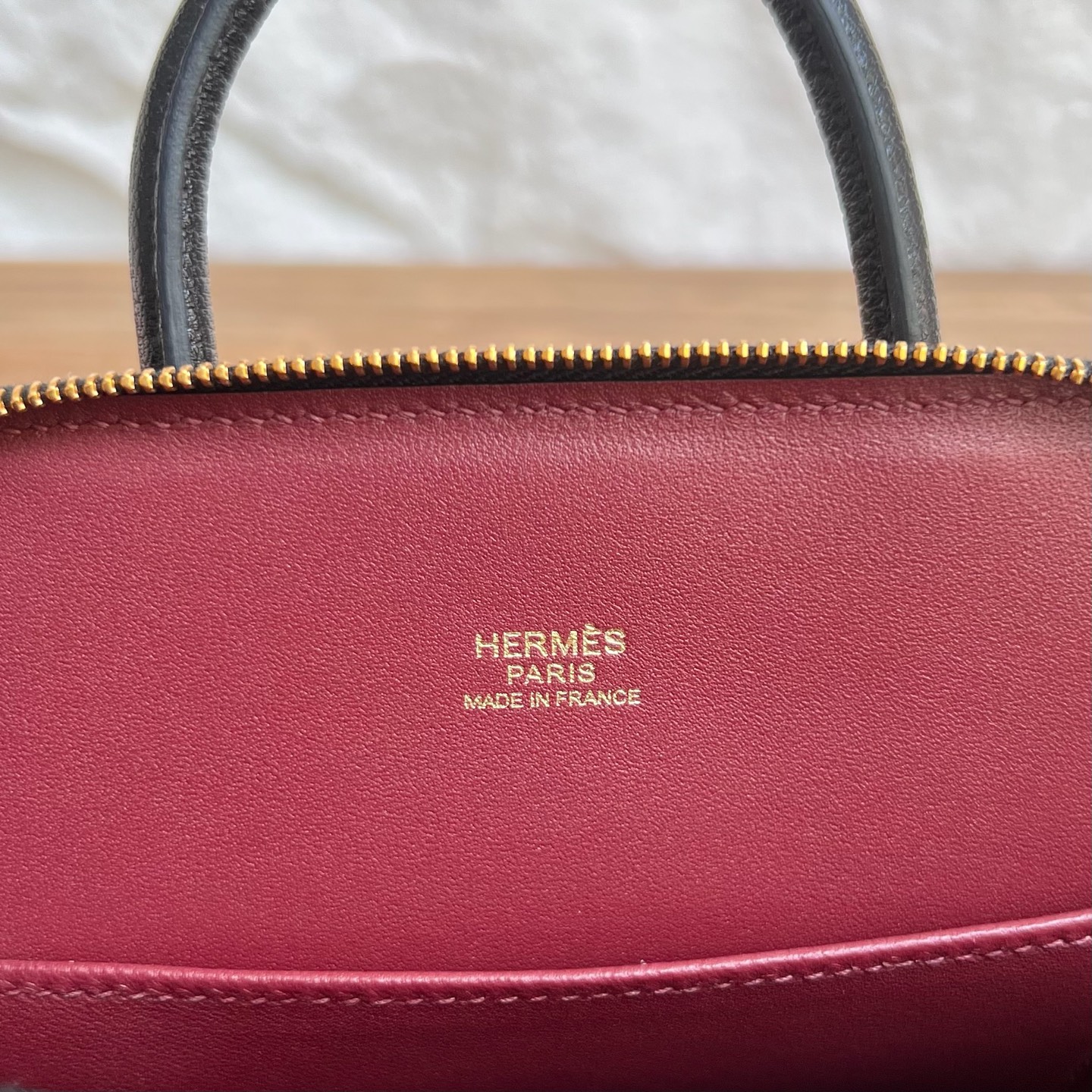 Mini Bolide 20cm Chever Color: 89 black with 55 Hermès red inside Fully handmade wax stitching Gold buckle customized✈️ - Image 5