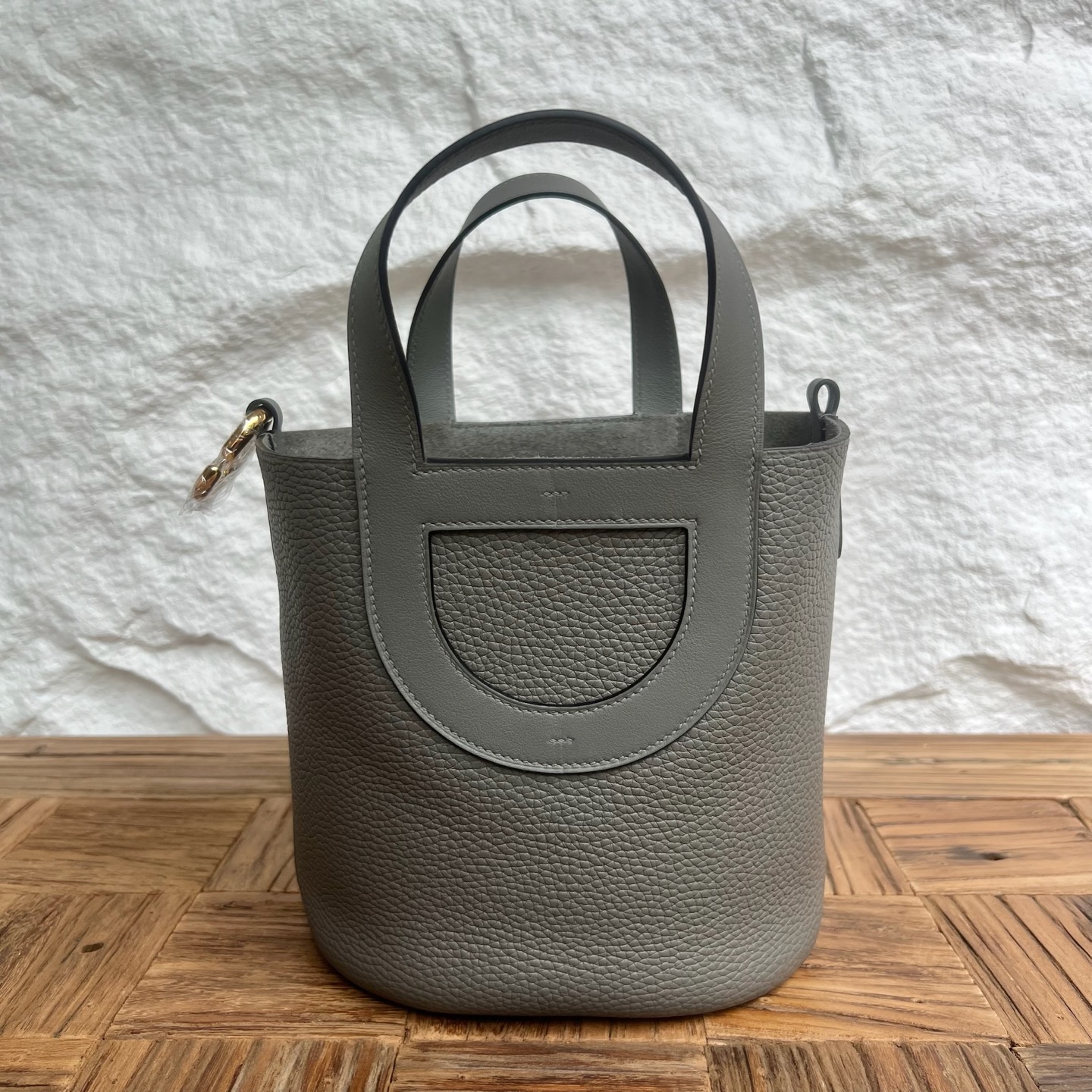 In The Loop Pig Nose Vegetable Basket 18cm Clemence/Swift Color: 0L cumulonimbus gray Fully handmade wax stitching Ghw customized✈️