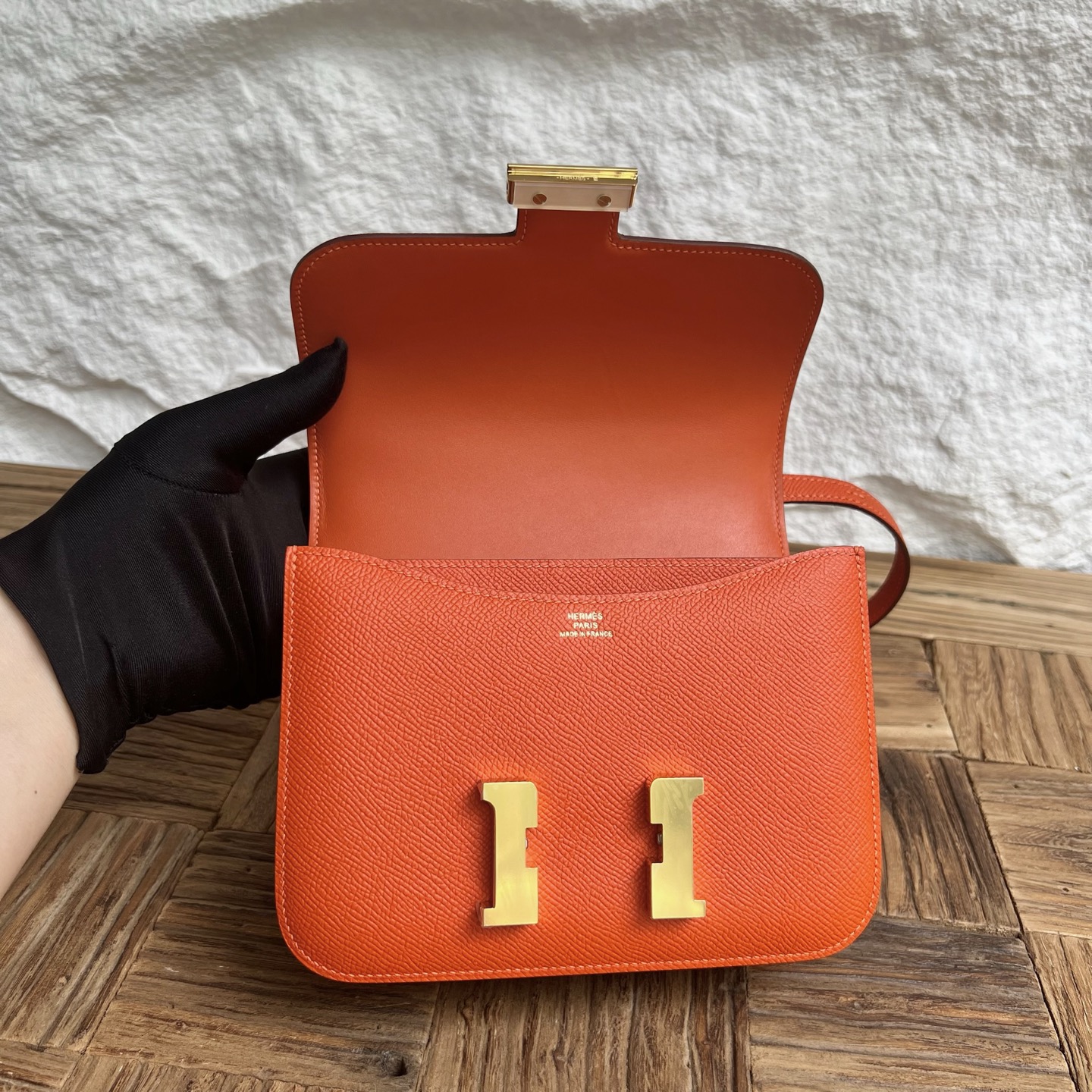 Constance 18cm mirror style🪞Epsom Color: 9J flame orange, fully handmade wax stitching Gold buckle customized✈️ - Image 4