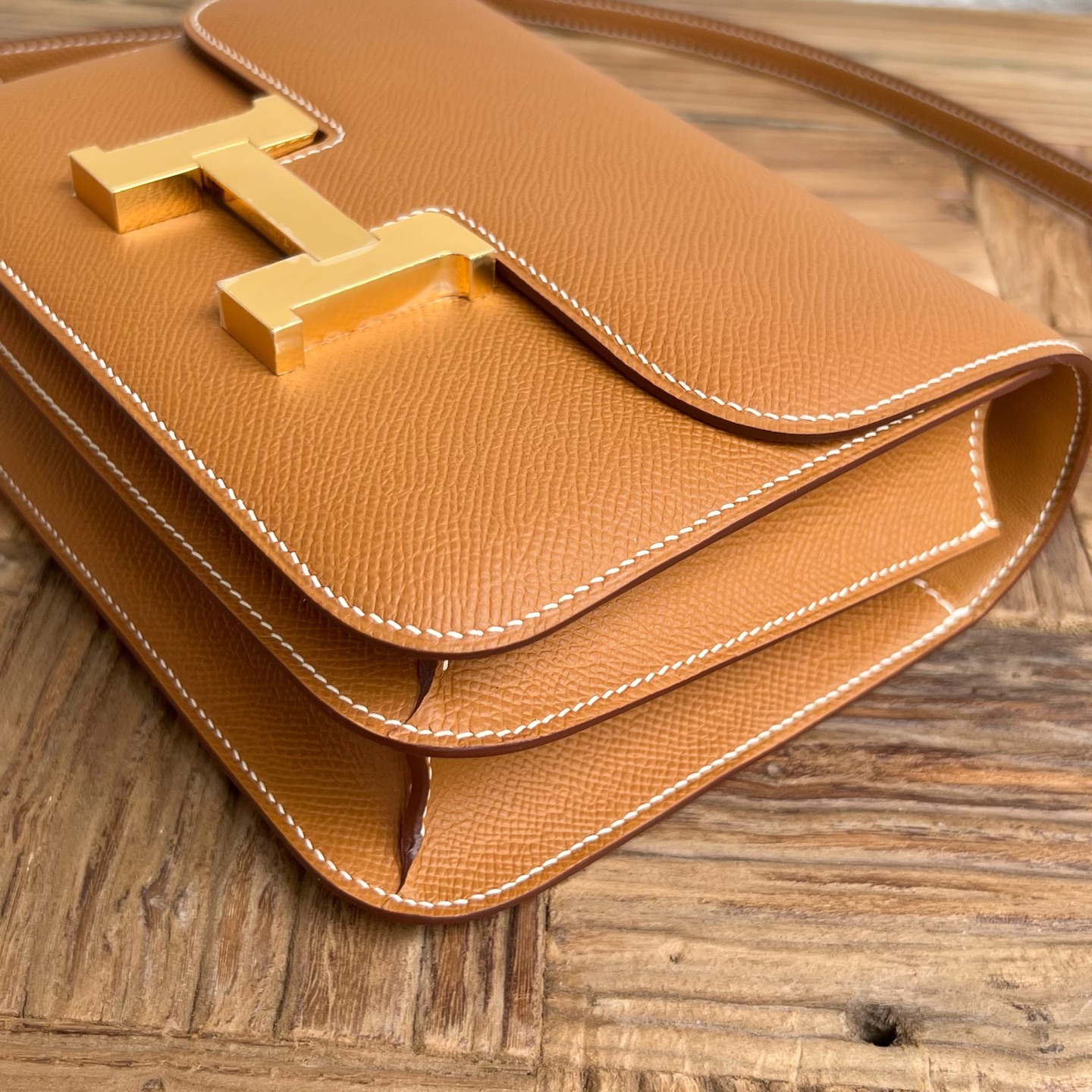 Constance 18cm mirror style🪞Epsom Color: CC37 golden brown Gold Fully handmade wax thread sewing Gold buckle Stock - Image 8
