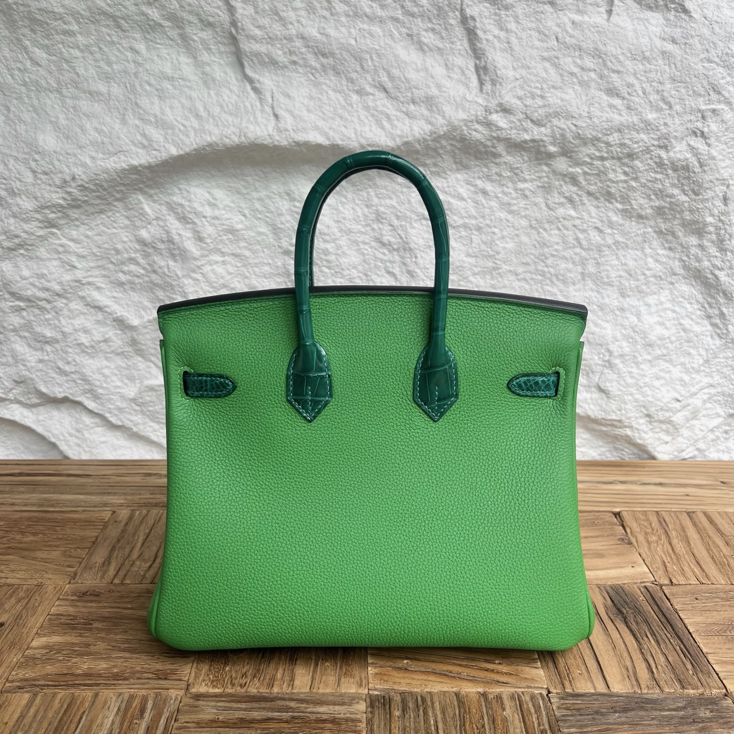 现货 Birkin 25cm Touch Togo/Shiny Alligator Crocodile Color: 1K bamboo green/glossy American 6Q emerald green, fully handmade wax stitching Silver buckle Stock - Image 4