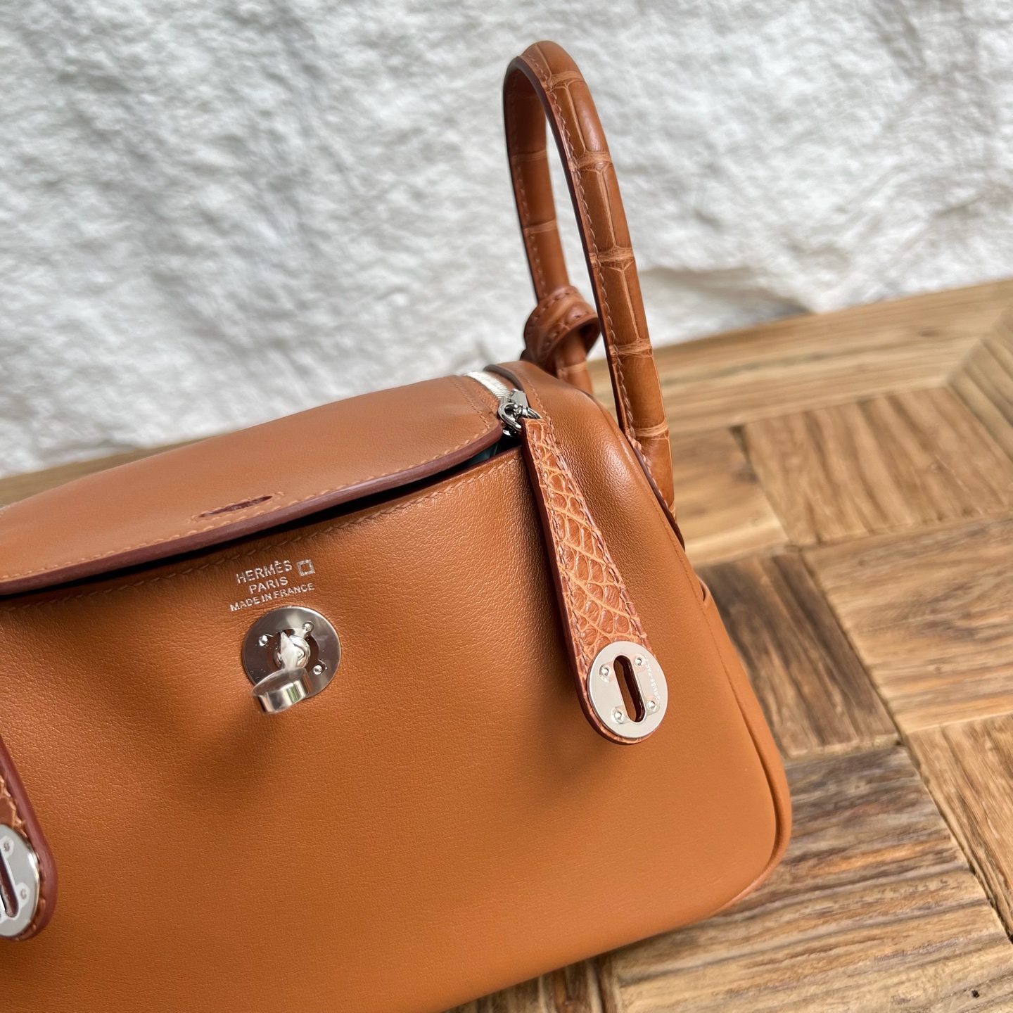 Mini Lindy 19cm Touch Swift with Matte American Alligator Color: Ck37 golden brown Gold Fully handmade wax thread sewing Silver buckle customized✈️ - Image 2