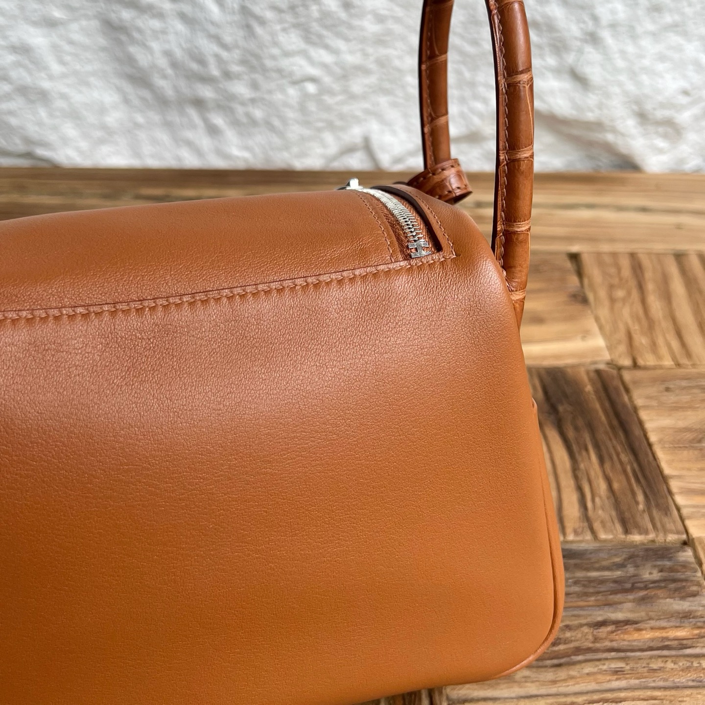 Mini Lindy 19cm Touch Swift with Matte American Alligator Color: Ck37 golden brown Gold Fully handmade wax thread sewing Silver buckle customized✈️ - Image 5
