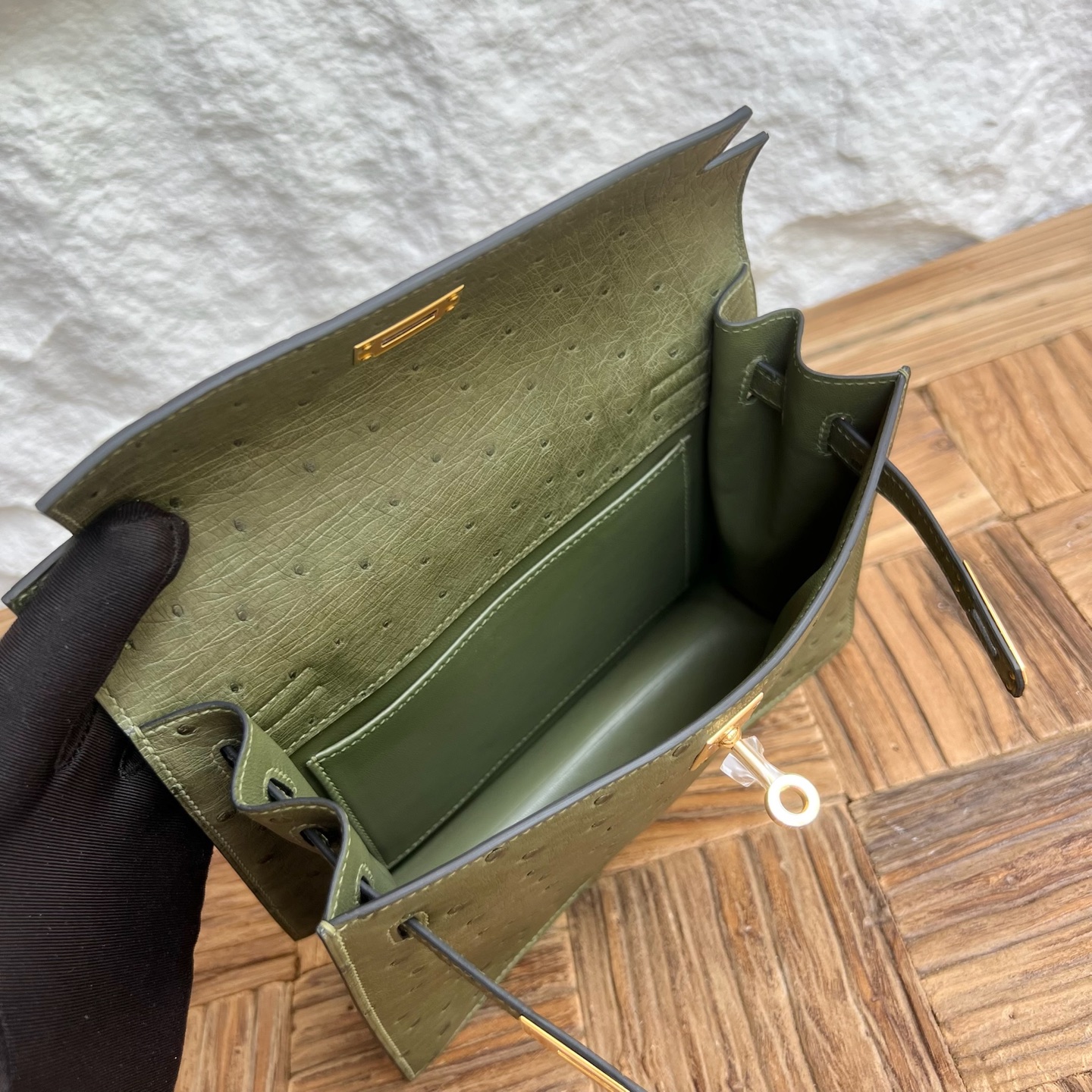 Kellydanse 22cm Ostrich Color: 6H olive green, fully handmade wax stitching Gold buckle customized✈️ - Image 4