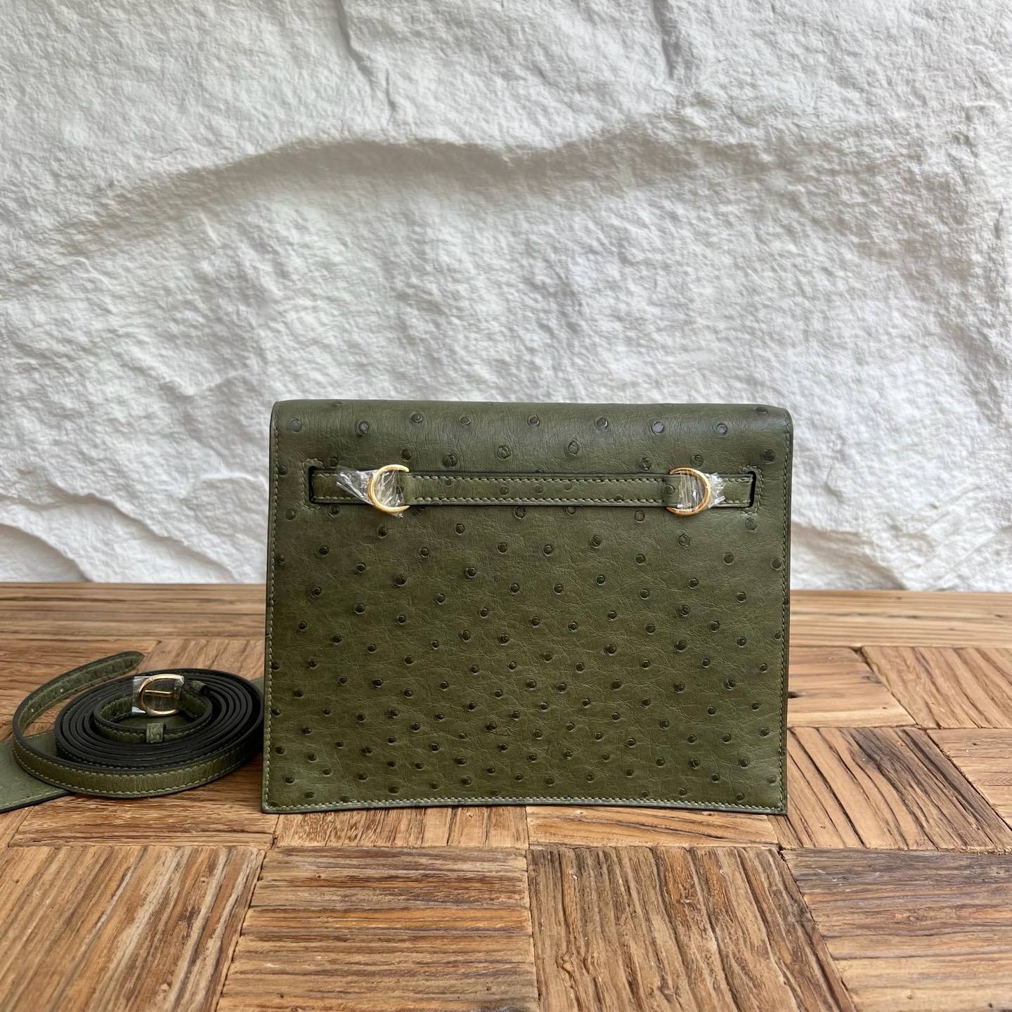 Kellydanse 22cm Ostrich Color: 6H olive green, fully handmade wax stitching Gold buckle customized✈️ - Image 8