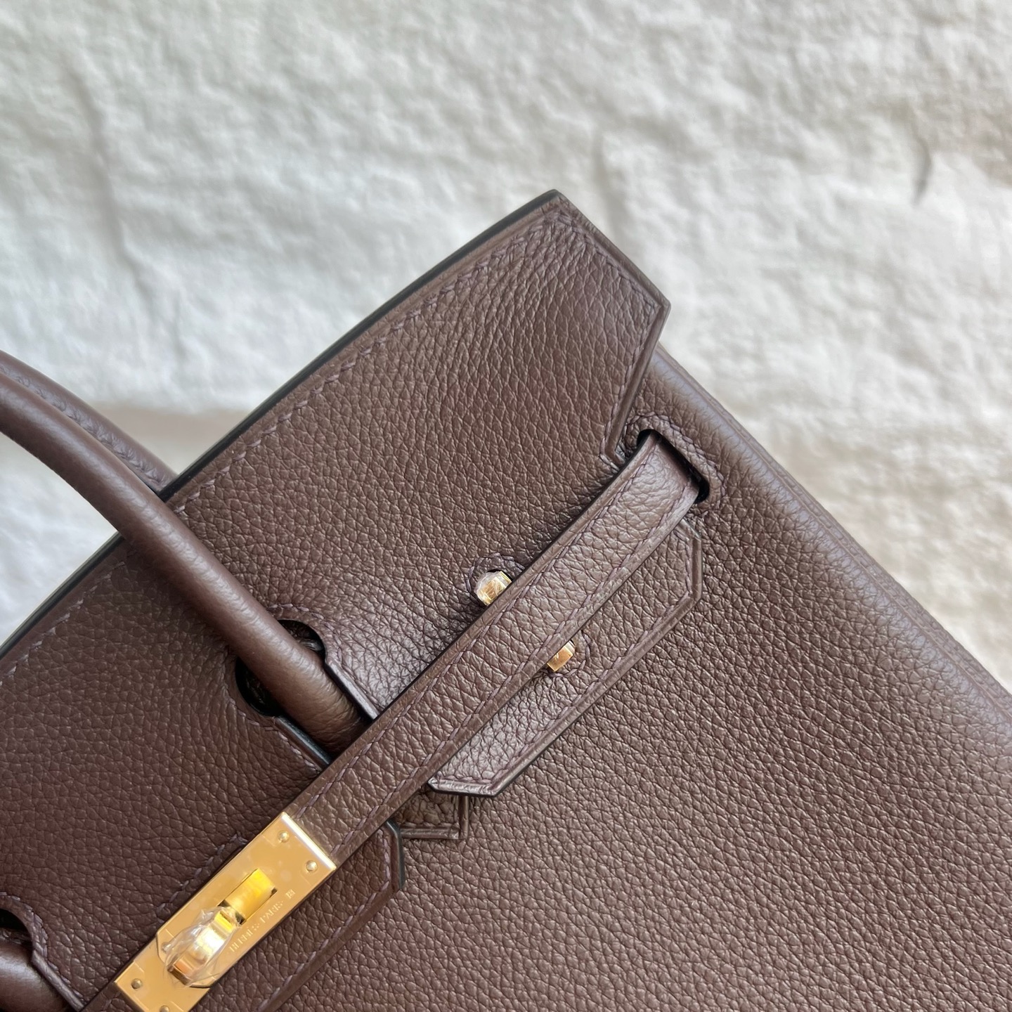 Birkin 25cm Togo is made of imported calfskin Color: 47 Chocolate Chocolate color Fully handmade wax thread sewing Gold buckle customized✈️ - Image 2