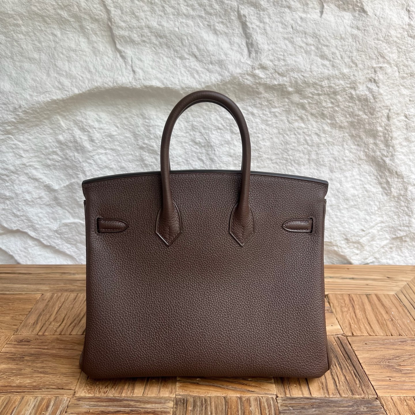 Birkin 25cm Togo is made of imported calfskin Color: 47 Chocolate Chocolate color Fully handmade wax thread sewing Gold buckle customized✈️ - Image 7