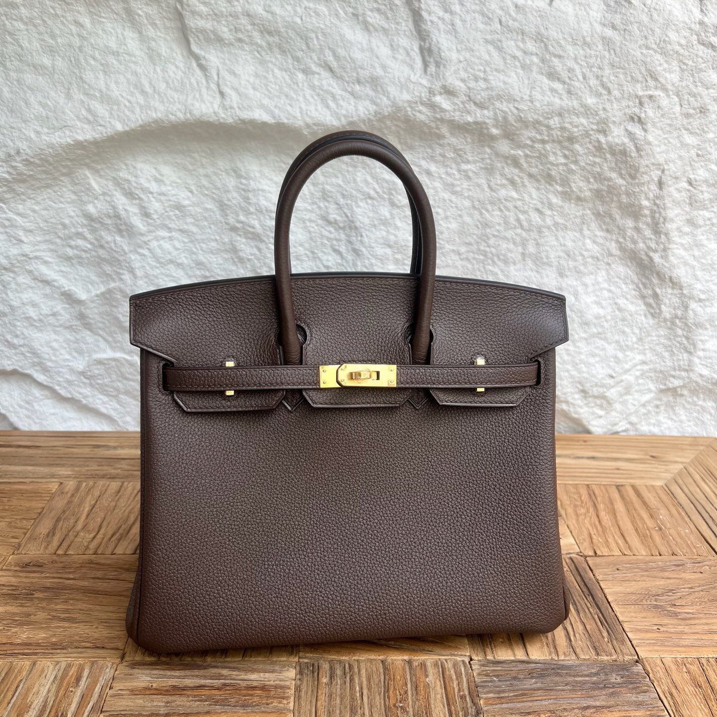 Birkin 25cm Togo is made of imported calfskin Color: 47 Chocolate Chocolate color Fully handmade wax thread sewing Gold buckle customized✈️ - Image 10