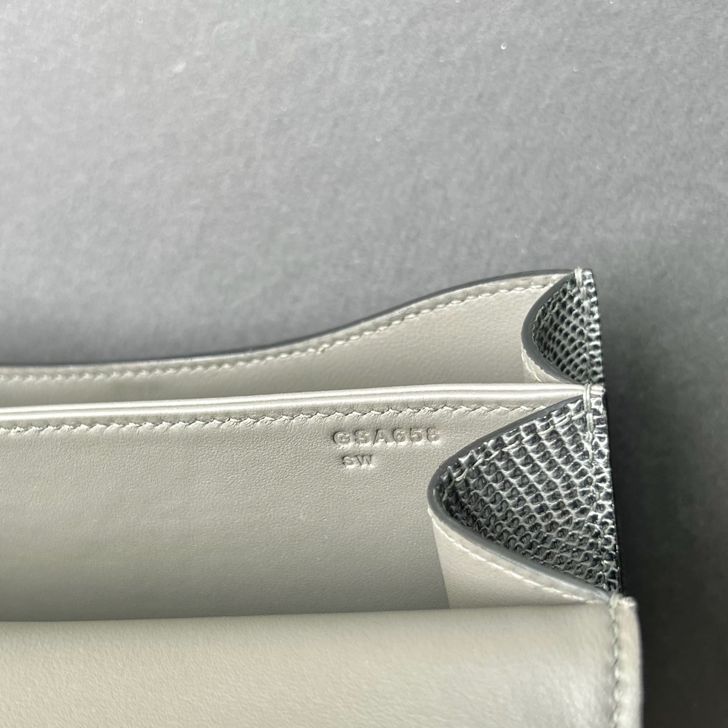 Constance 18cm Lizard original imported lizard skin Color: CC84 dark gray Gris Fonce Fully handmade wax thread sewing, gold buckle, customized✈️ - Image 8