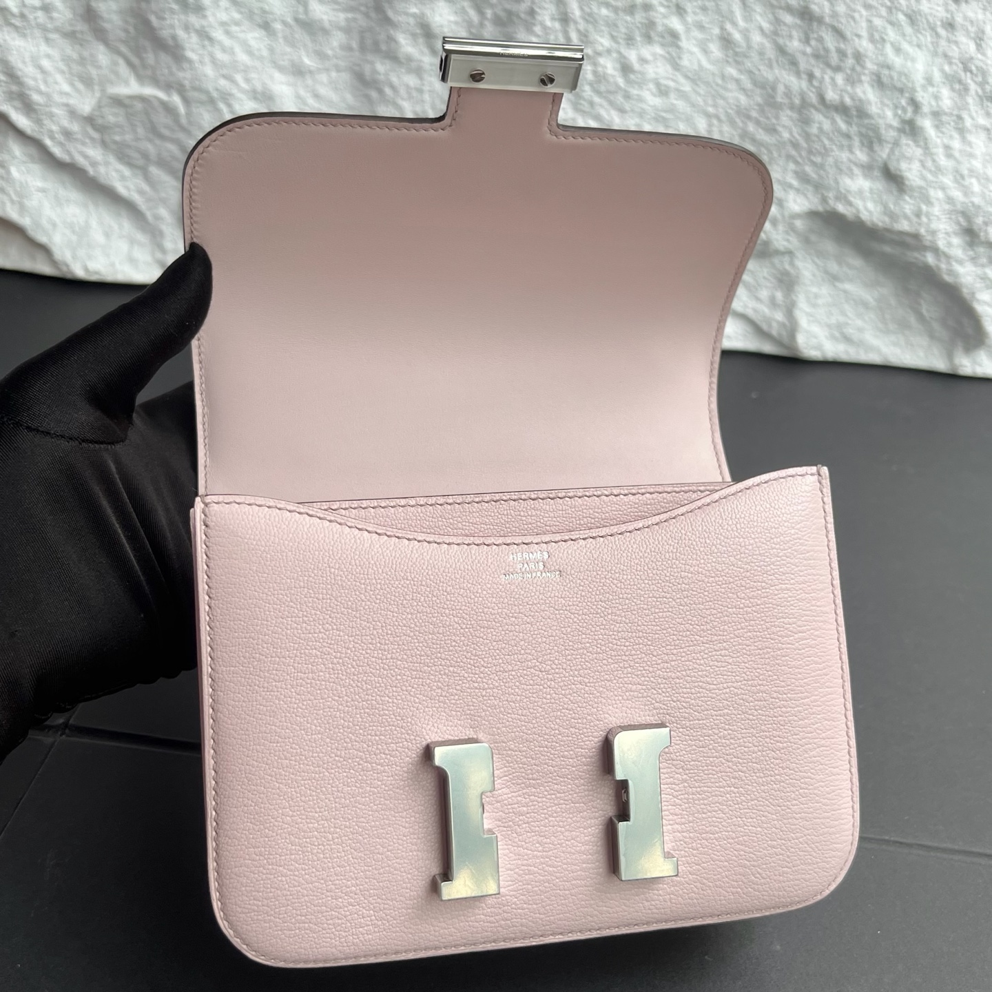 Constance 18cm Chever original imported goatskin Color: M7 Rose Darling Love Powder Fully handmade wax thread sewing Silver buckle customized✈️ - Image 6