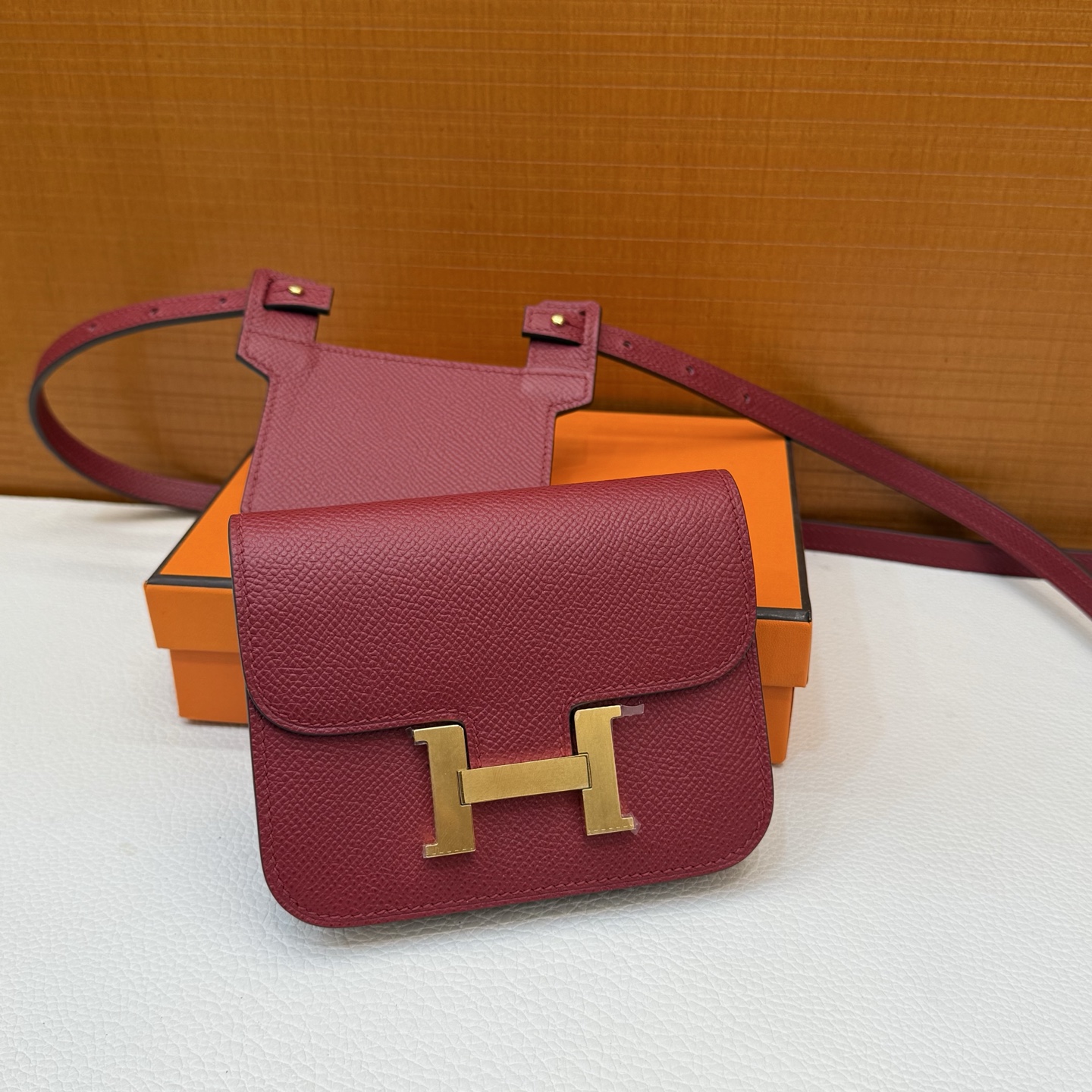 Constance Slim Epsom Color: K1 pomegranate red, fully handmade wax stitching Gold buckle customized✈️ - Image 2