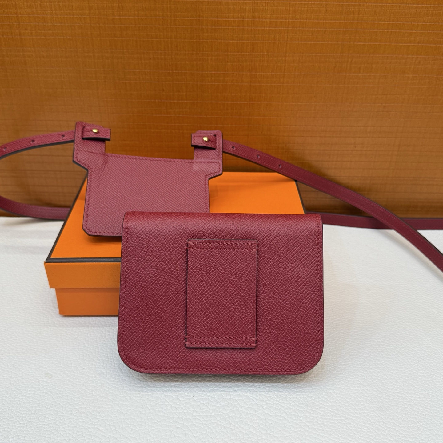 Constance Slim Epsom Color: K1 pomegranate red, fully handmade wax stitching Gold buckle customized✈️ - Image 5