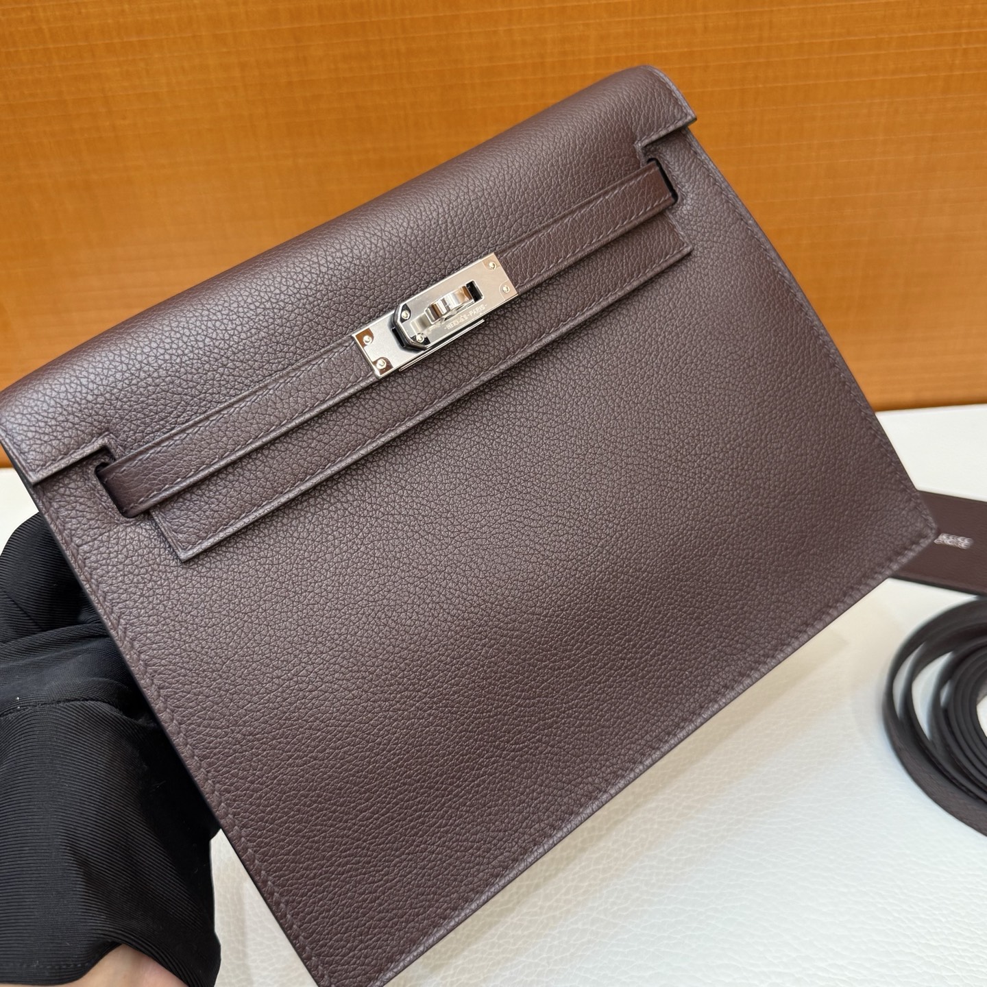 Kelly danse 22cm Evercolor Color: Ck46 ebony color Ebene fully handmade wax stitching Silver buckle customized✈️ - Image 3