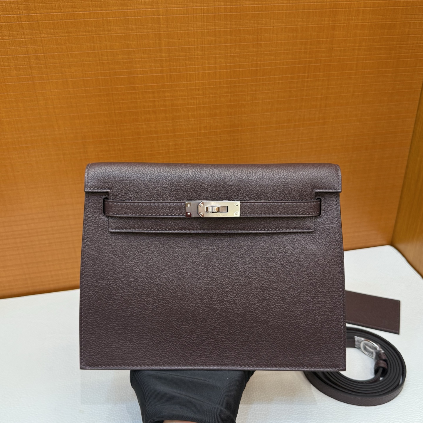 Kelly danse 22cm Evercolor Color: Ck46 ebony color Ebene fully handmade wax stitching Silver buckle customized✈️ - Image 15