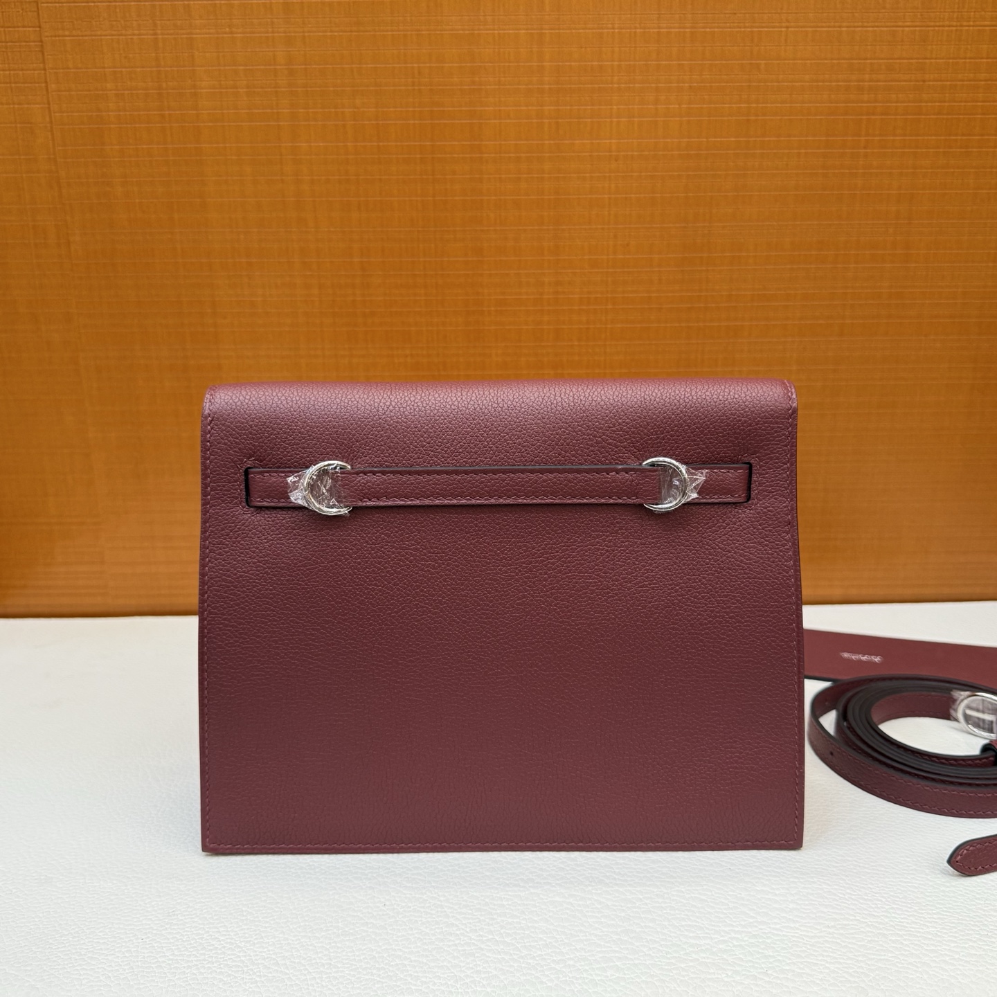 Kelly danse 22cm Evercolor Color: Ck55 Hermès red Rouge H, fully handmade wax stitching Silver buckle customized✈️ - Image 2