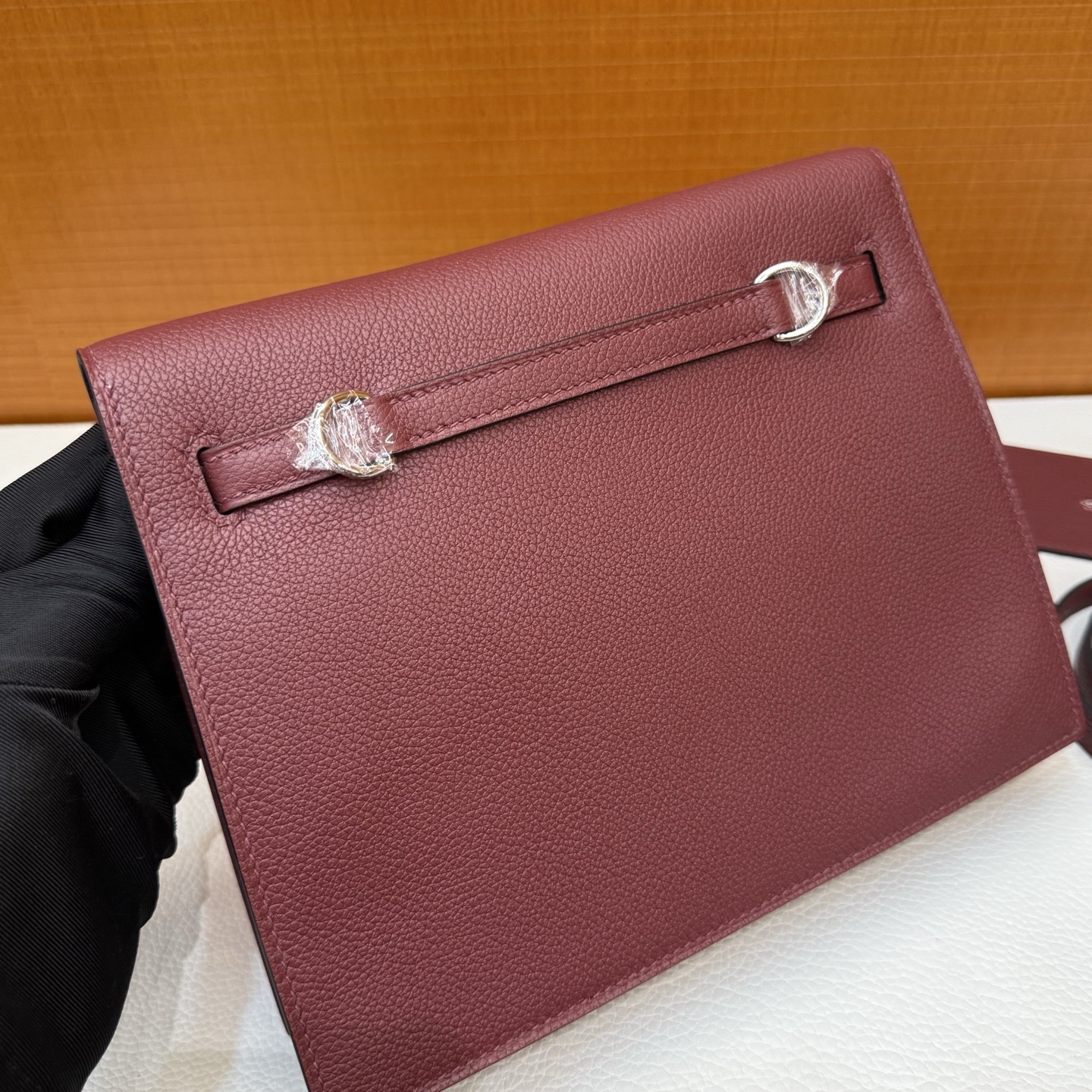 Kelly danse 22cm Evercolor Color: Ck55 Hermès red Rouge H, fully handmade wax stitching Silver buckle customized✈️ - Image 6