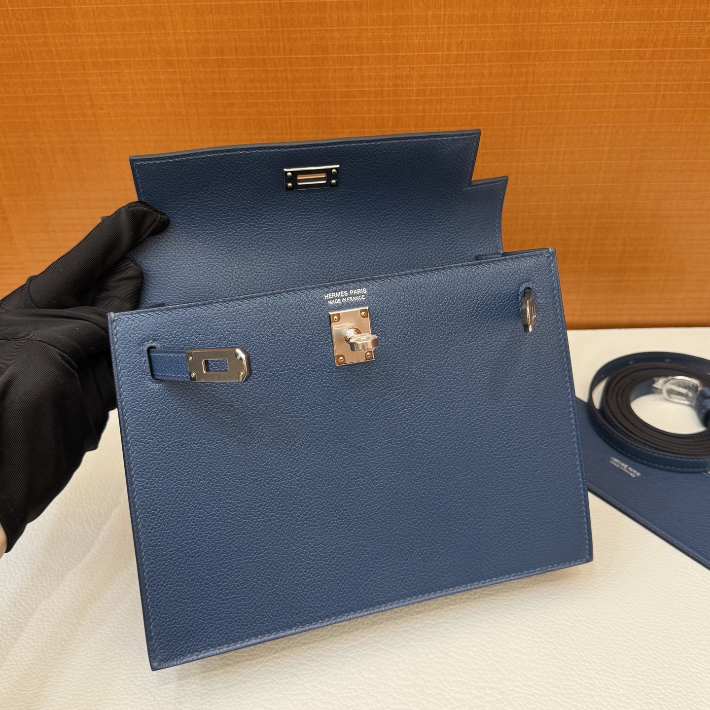 Kelly danse 22cm Evercolor Color: S4 Deep Blue, fully handmade wax stitching Silver buckle customized✈️ - Image 10