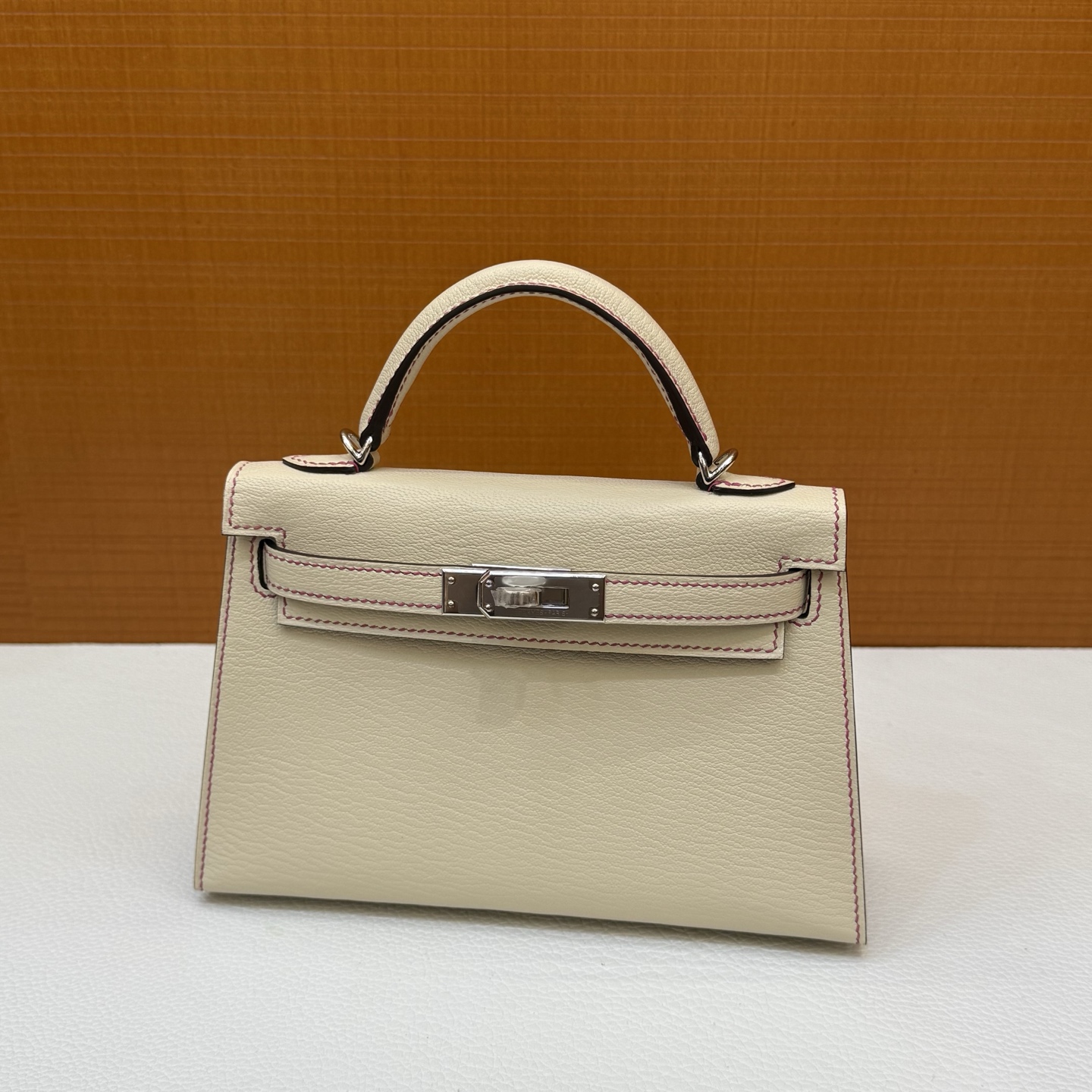 Kelly mini 19cm Chever Color: 10 milkshake white with L3 rose purple inside, fully handmade wax stitching Silver buckle customized✈️ - Image 11