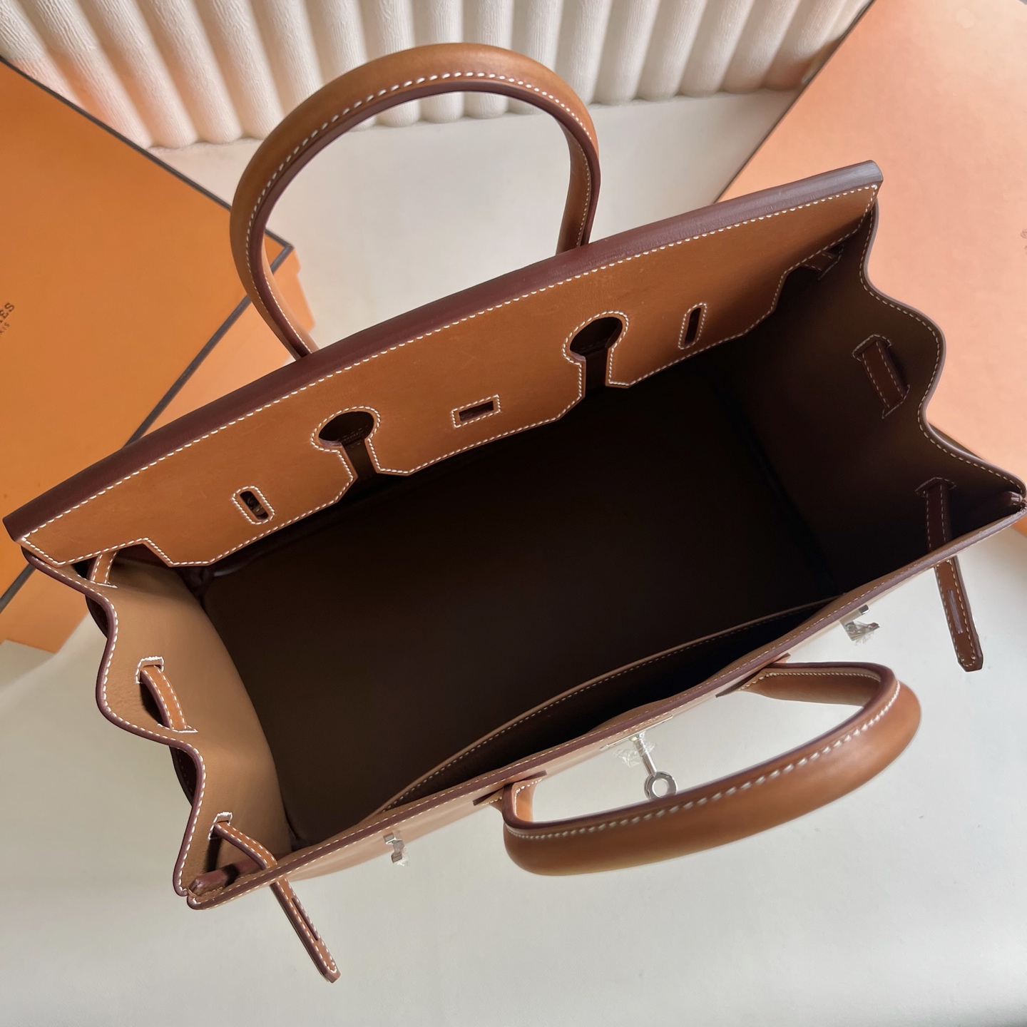 Birkin 35cm Barenia plain saddle leather Color: 34 original colors, silver buckle, fully handmade wax stitching Original hardware hand-engraved PHW customized✈️ - Image 6