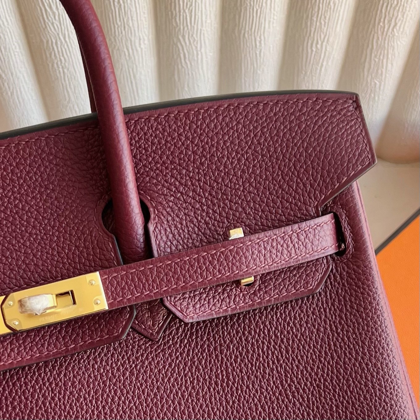 Birkin 25cm Togo original calfskin imported from Germany Color: 55 Hermès red Rouge H, fully handmade wax stitching Gold buckle customized✈️ - Image 2
