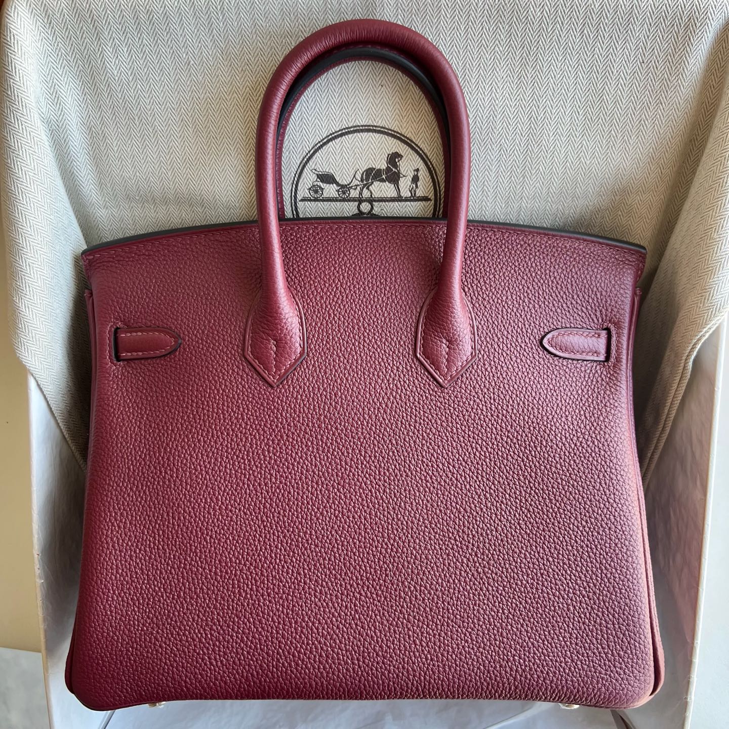 Birkin 25cm Togo original calfskin imported from Germany Color: 55 Hermès red Rouge H, fully handmade wax stitching Gold buckle customized✈️ - Image 11