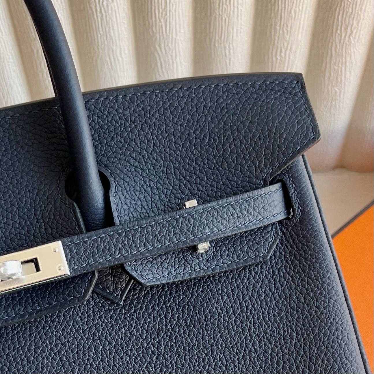 Birkin 25cm Togo original calfskin imported from Germany Color: 2Z Midnight Blue Blue Nuit Fully handmade wax stitching Original hardware hand-engraved silver buckle customized✈️ - Image 2