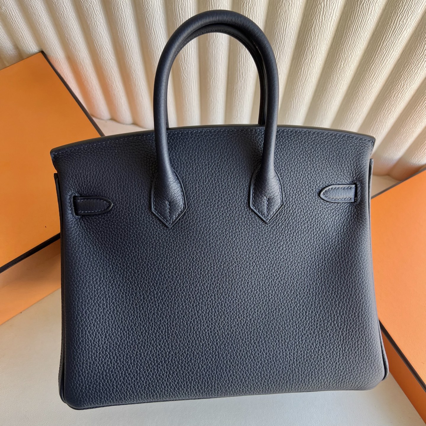 Birkin 25cm Togo original calfskin imported from Germany Color: 2Z Midnight Blue Blue Nuit Fully handmade wax stitching Original hardware hand-engraved silver buckle customized✈️ - Image 4