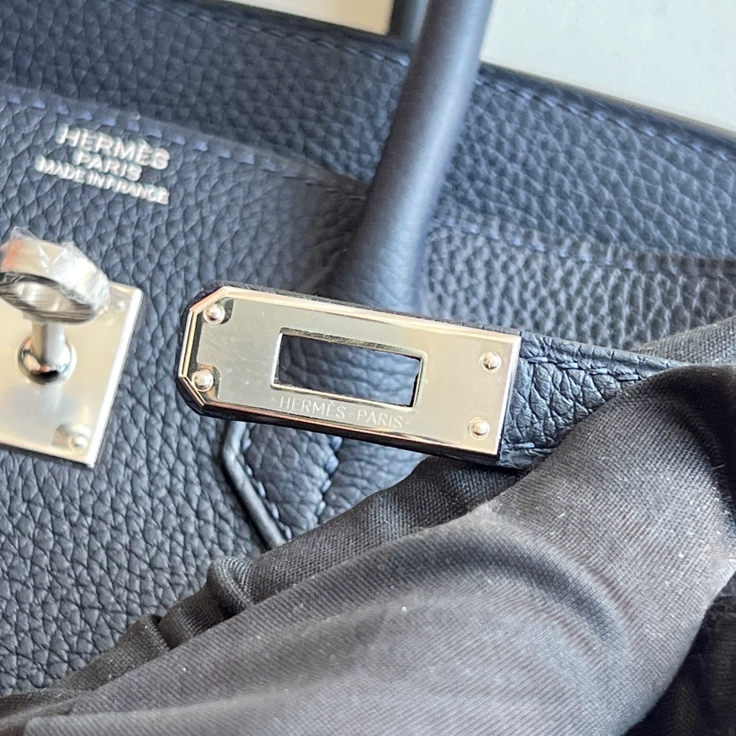 Birkin 25cm Togo original calfskin imported from Germany Color: 2Z Midnight Blue Blue Nuit Fully handmade wax stitching Original hardware hand-engraved silver buckle customized✈️ - Image 8