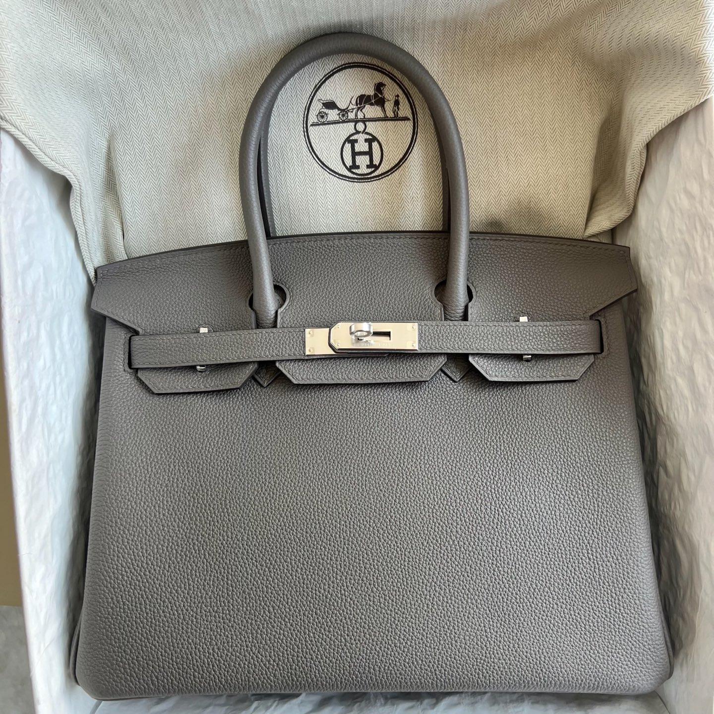 Birkin 30cm Togo original calfskin imported from Germany Color: 8F pewter gray Etain Fully handmade wax stitching Original hardware hand-engraved Silver buckle Customized✈️ - Image 10