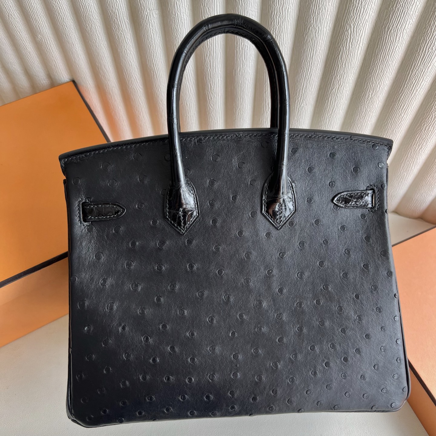Birkin 25cm Ostrich/Shiny Alligator Crocodile Original KK ostrich leather combined with original HAC crocodile Color: Ck89 black Noir Ghw fully handmade wax stitching Gold buckle customized✈️ - Image 4