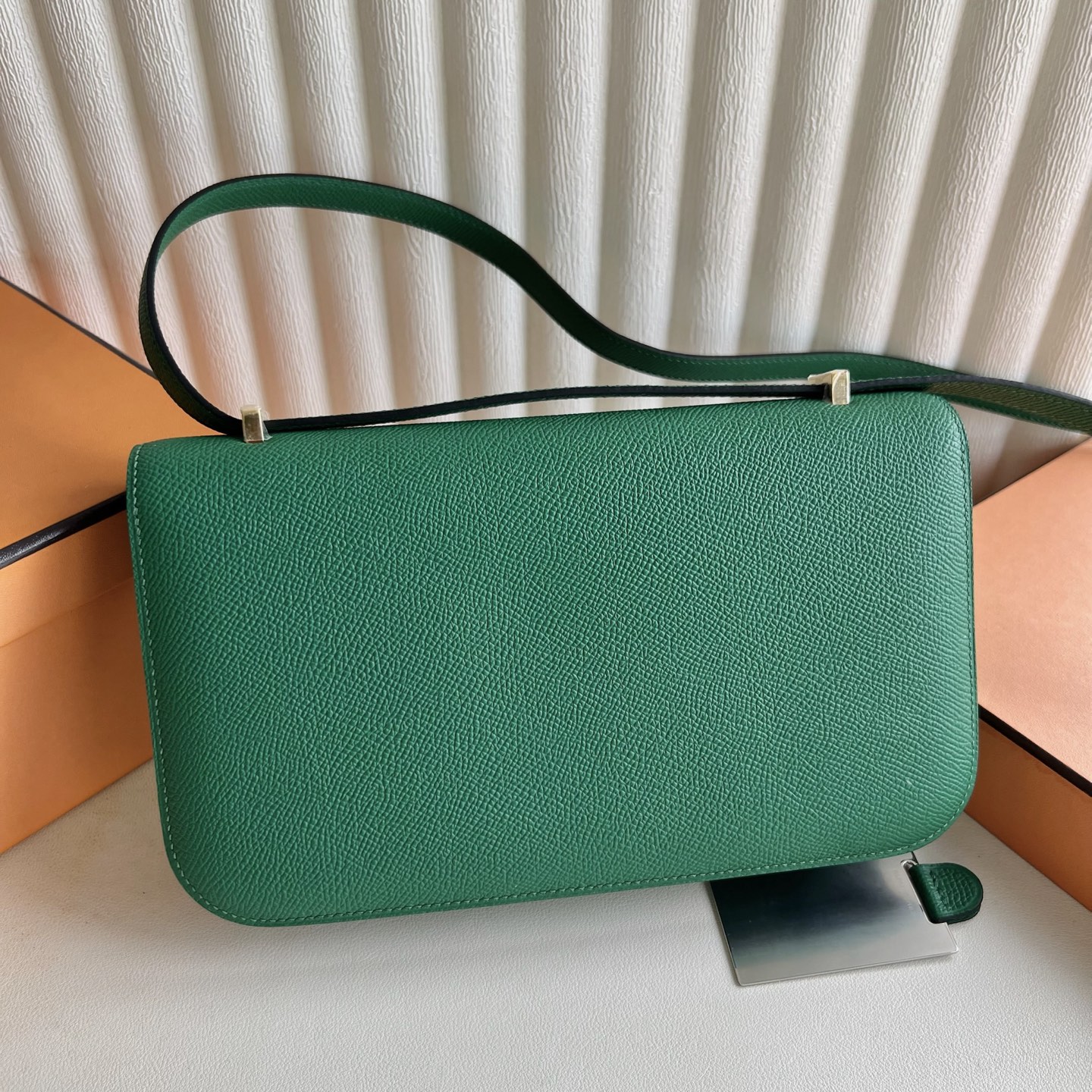 Constance elan 23cm🪞Mirror style Epsom Color: U4 velvet green Ghw fully handmade wax thread sewing Gold buckle customized✈️ - Image 4