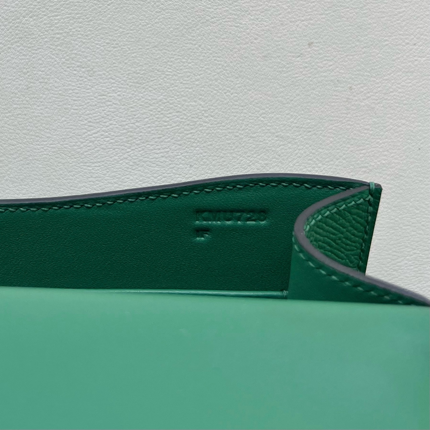 Constance elan 23cm🪞Mirror style Epsom Color: U4 velvet green Ghw fully handmade wax thread sewing Gold buckle customized✈️ - Image 8