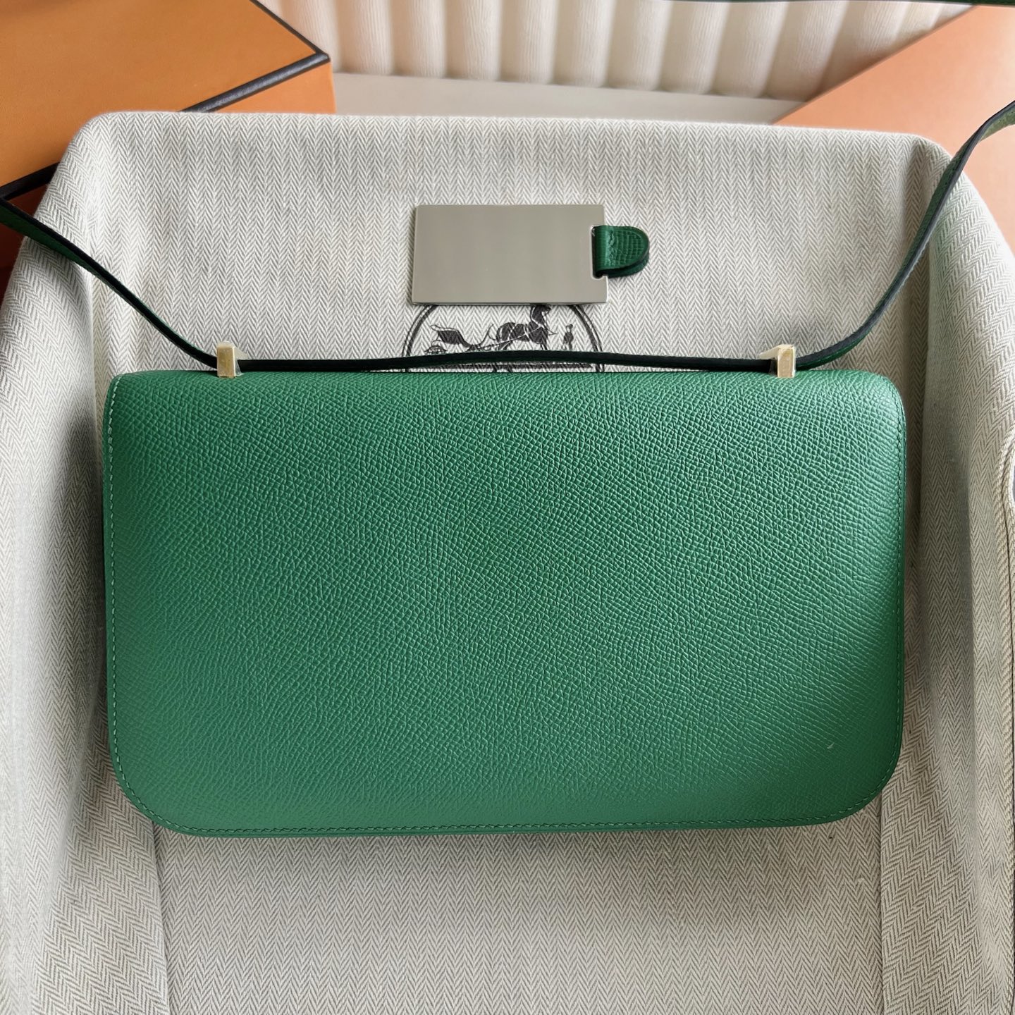 Constance elan 23cm🪞Mirror style Epsom Color: U4 velvet green Ghw fully handmade wax thread sewing Gold buckle customized✈️ - Image 11