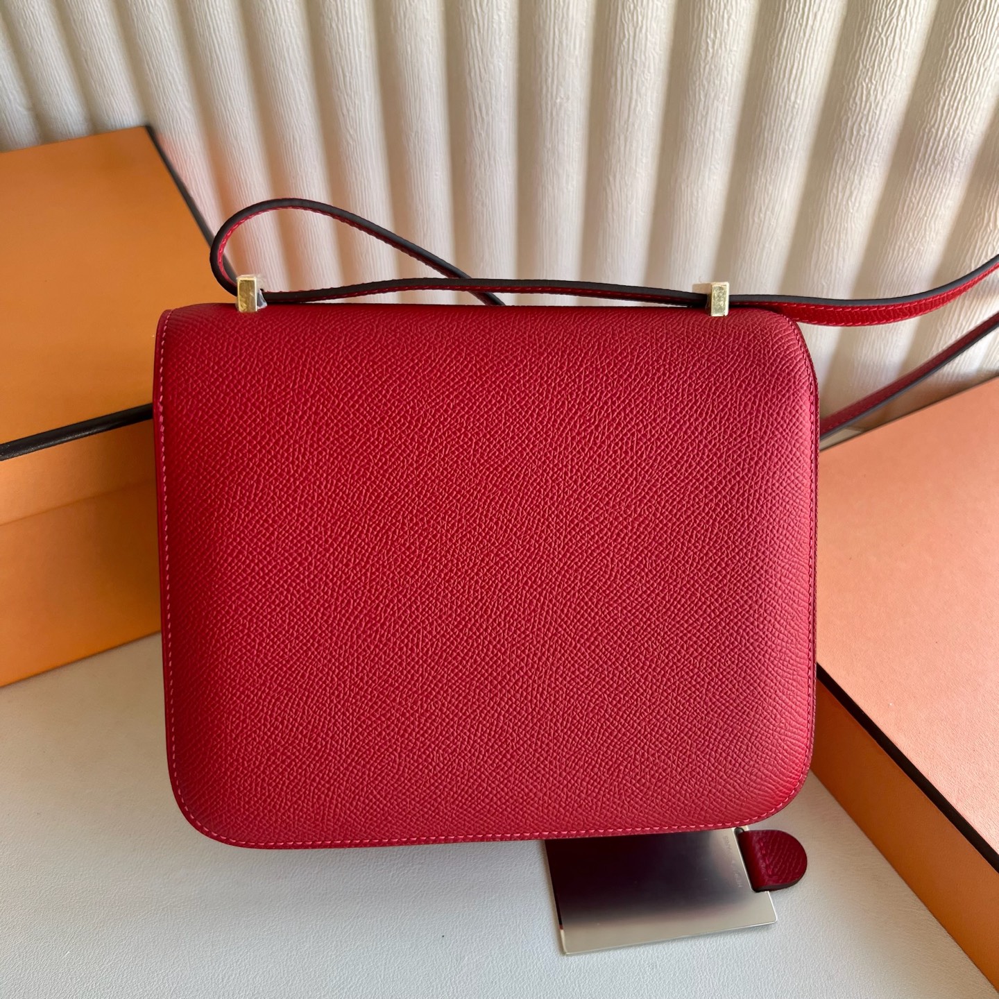 Constance 1-18cm mirror style🪞Epsom Color: Q5 flag red Rouge Casaque Ghw Fully handmade wax thread sewing, gold buckle, customized✈️ - Image 4