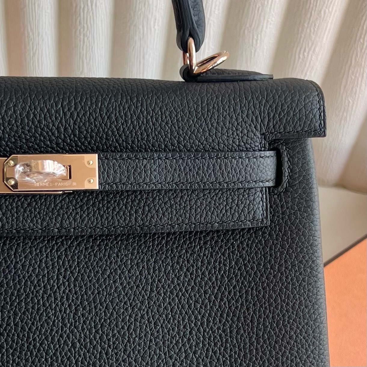 Kelly 25cm Togo original calfskin imported from Germany Color: 89 black Noir Rghw fully handmade wax stitching Rose gold buckle customized✈️ - Image 2