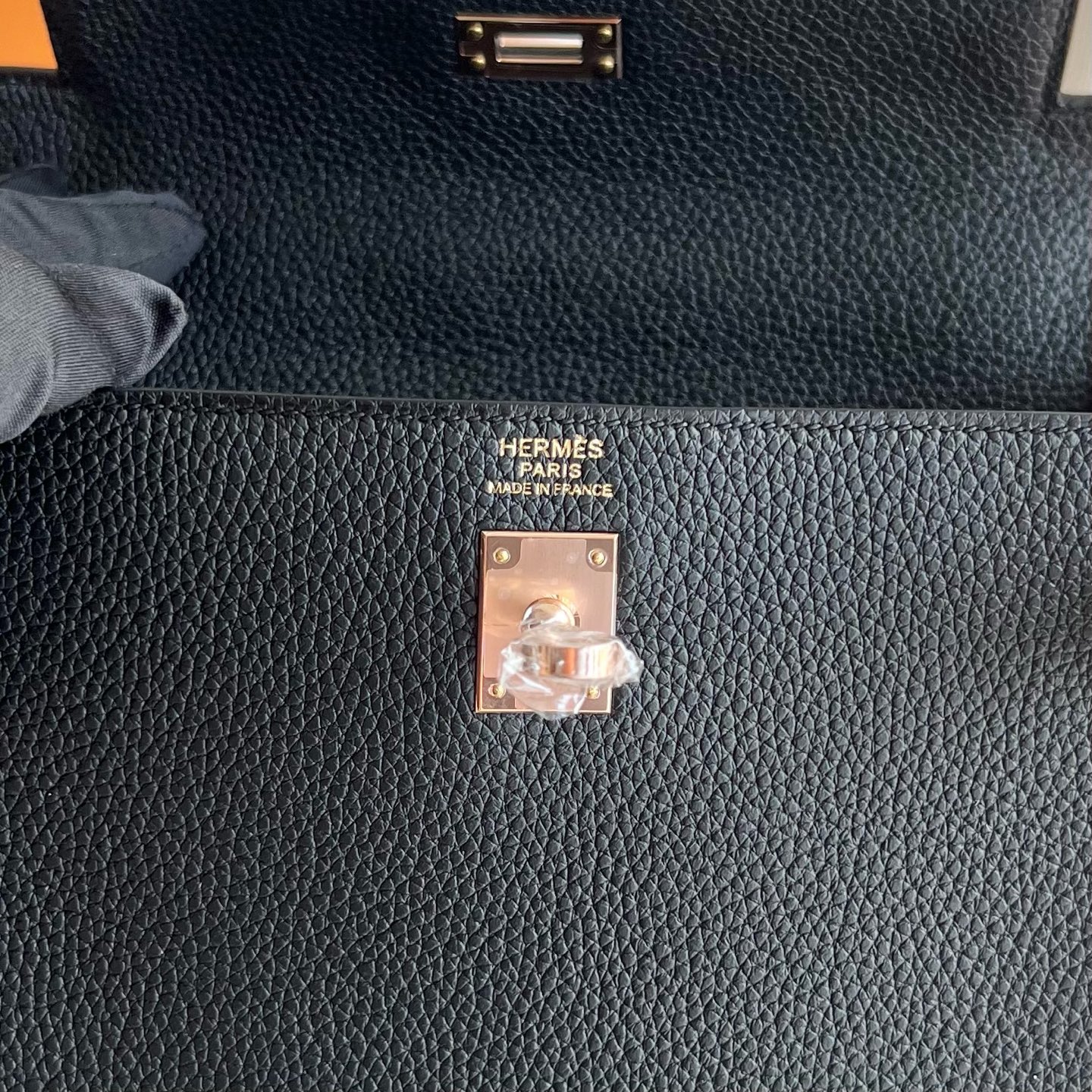 Kelly 25cm Togo original calfskin imported from Germany Color: 89 black Noir Rghw fully handmade wax stitching Rose gold buckle customized✈️ - Image 7