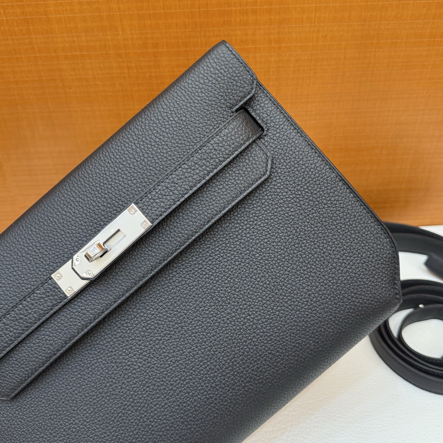 Kelly Depeches 25cm Togo original imported German calfskin Color: Ck89 black Noir Phw fully handmade wax stitching Silver buckle customized✈️ - Image 3