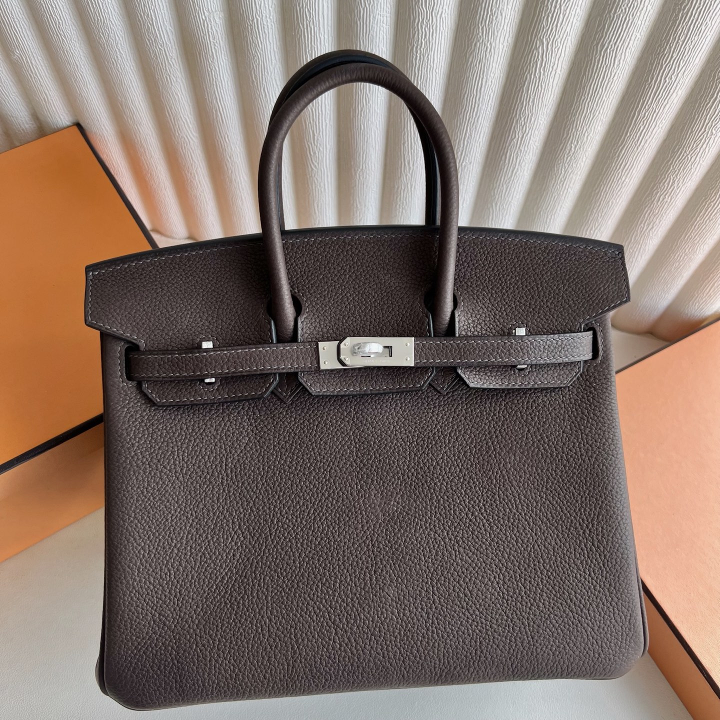 Birkin 25cm Barenia grain saddle leather Color: Ck46 ebony color Ebene fully handmade wax stitching Silver buckle customized✈️