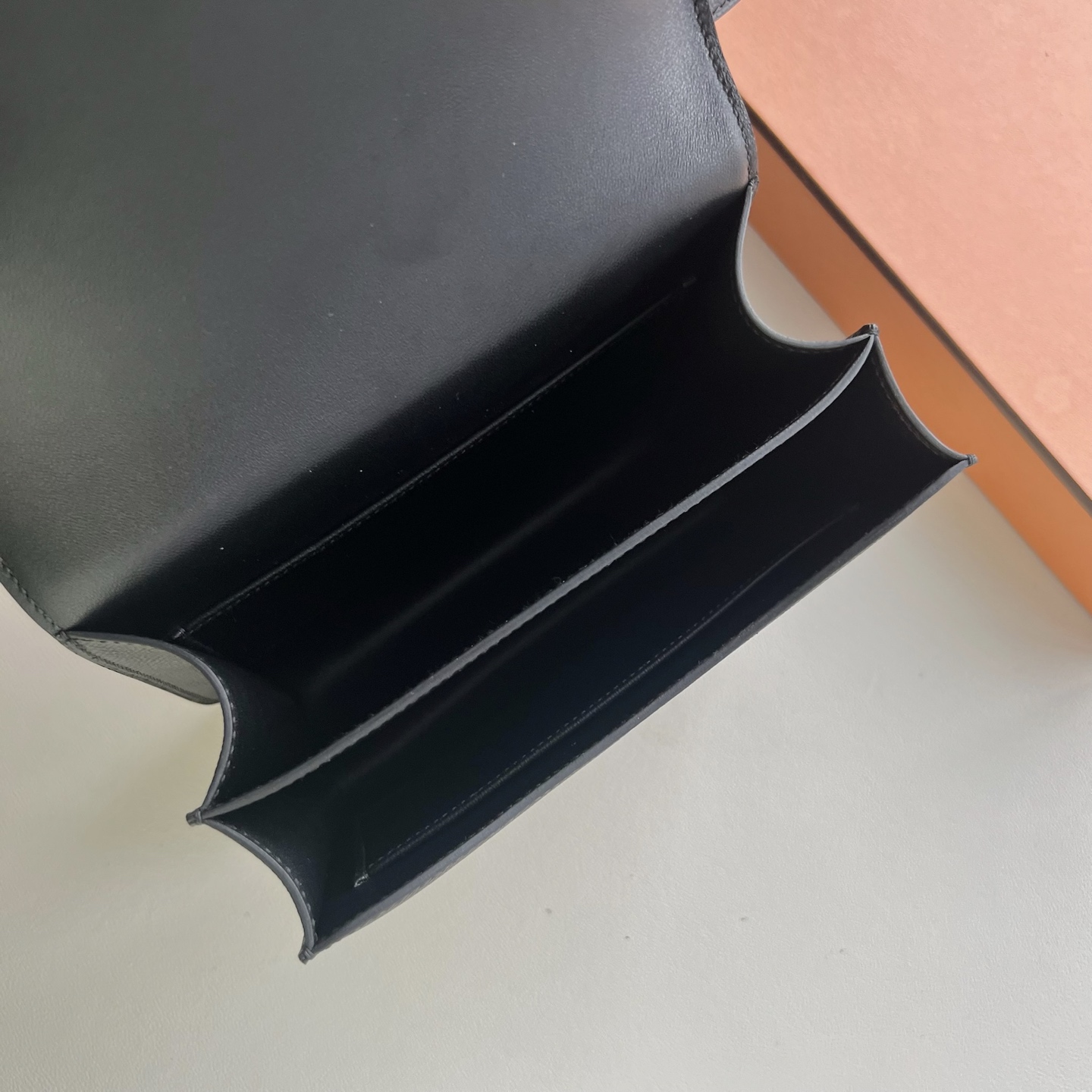 Constance 18cm Epsom Color: 89 black Noir Rghw fully handmade wax stitching Rose gold buckle customized✈️ - Image 6