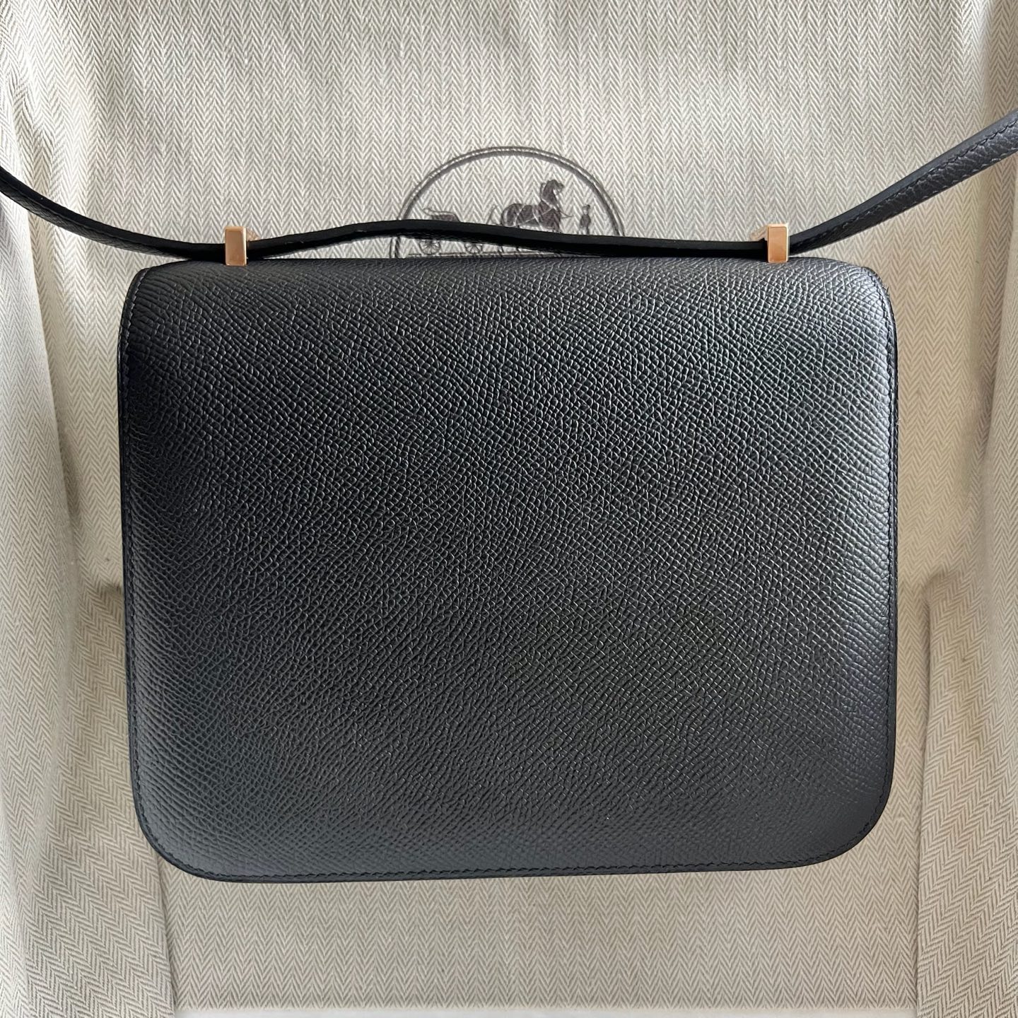 Constance 18cm Epsom Color: 89 black Noir Rghw fully handmade wax stitching Rose gold buckle customized✈️ - Image 11