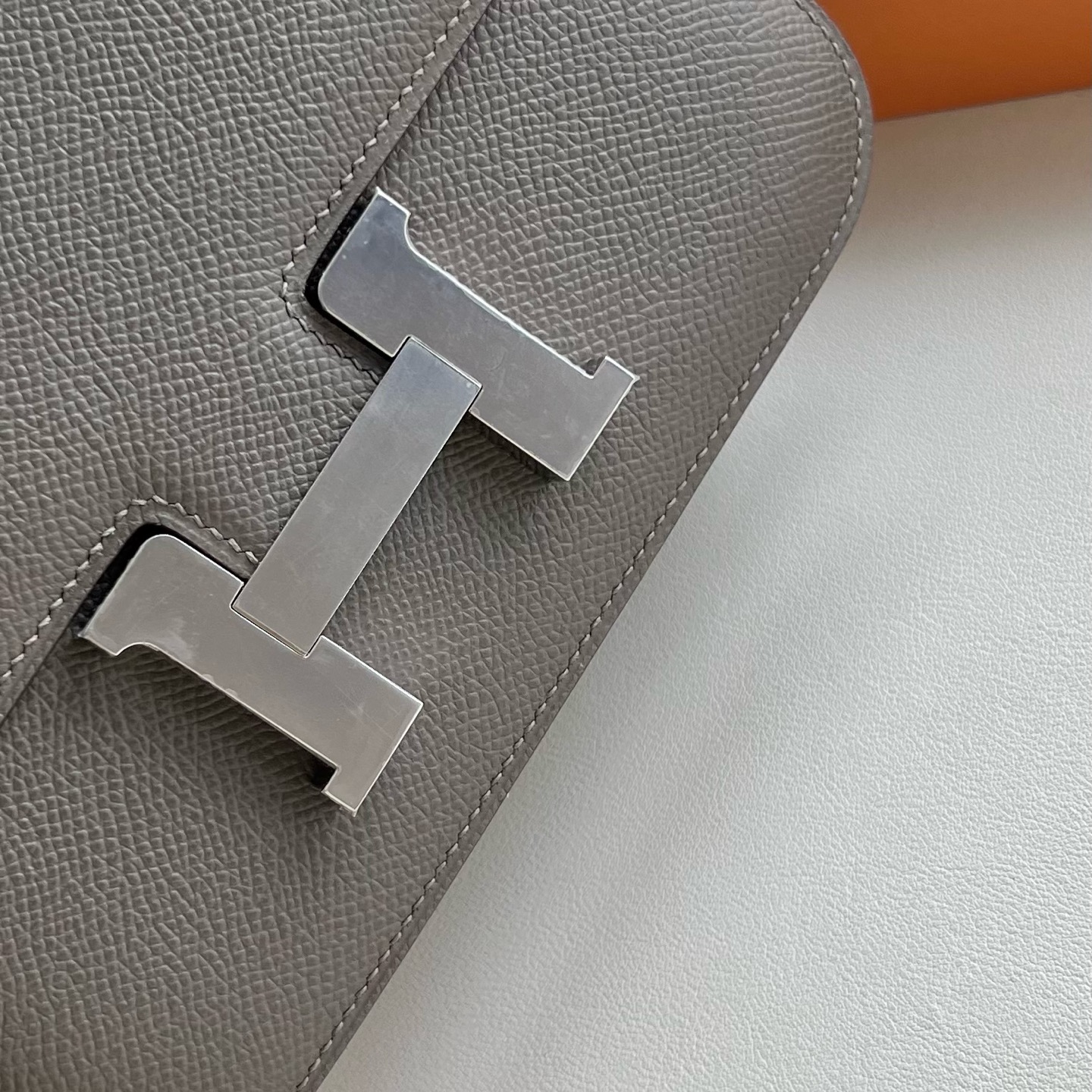 Constance 18cm Epsom Color: 8F pewter gray with 7T electric blue inside and silver buckle Fully handmade wax stitching PHW customized✈️ - Image 2