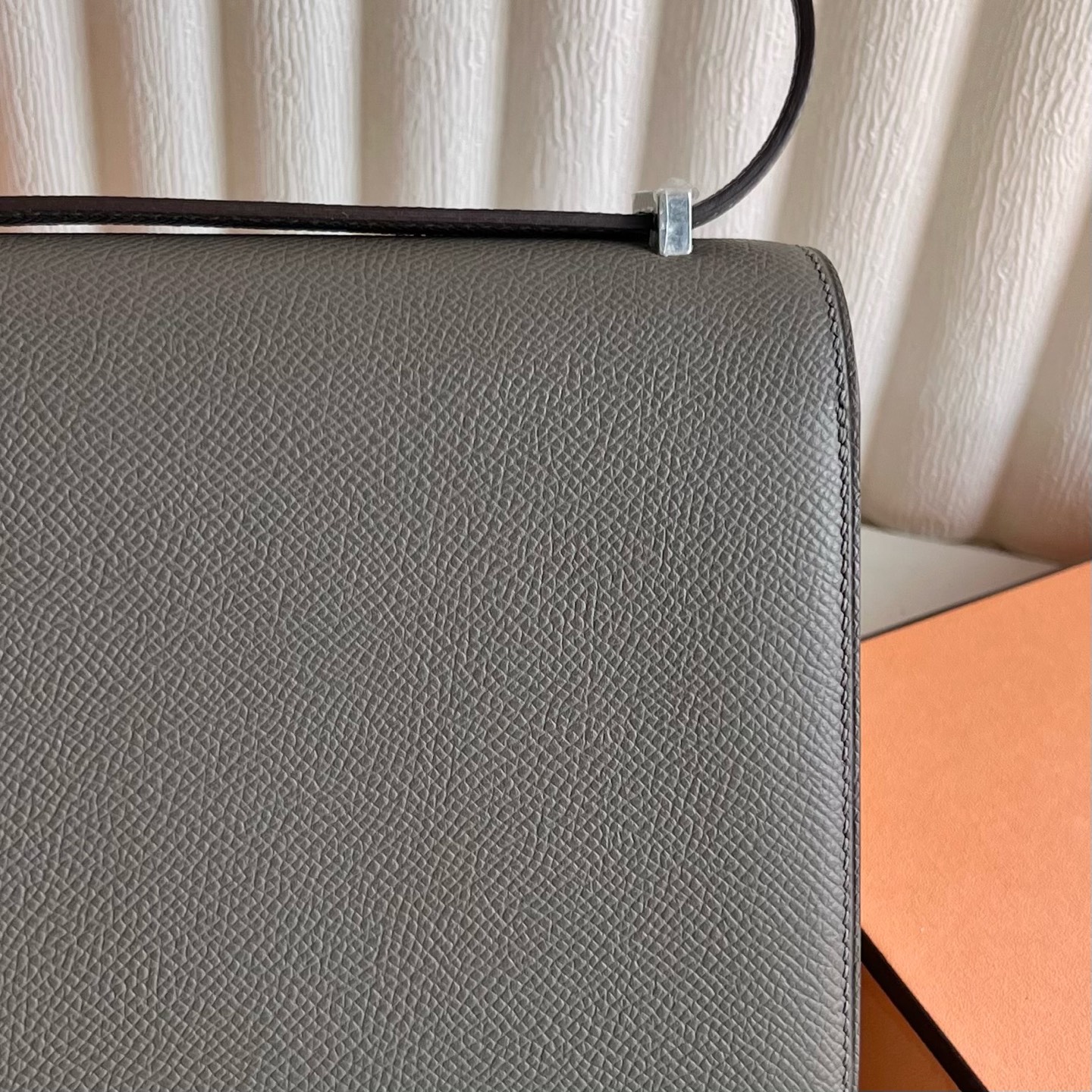 Constance 18cm Epsom Color: 8F pewter gray with 7T electric blue inside and silver buckle Fully handmade wax stitching PHW customized✈️ - Image 8