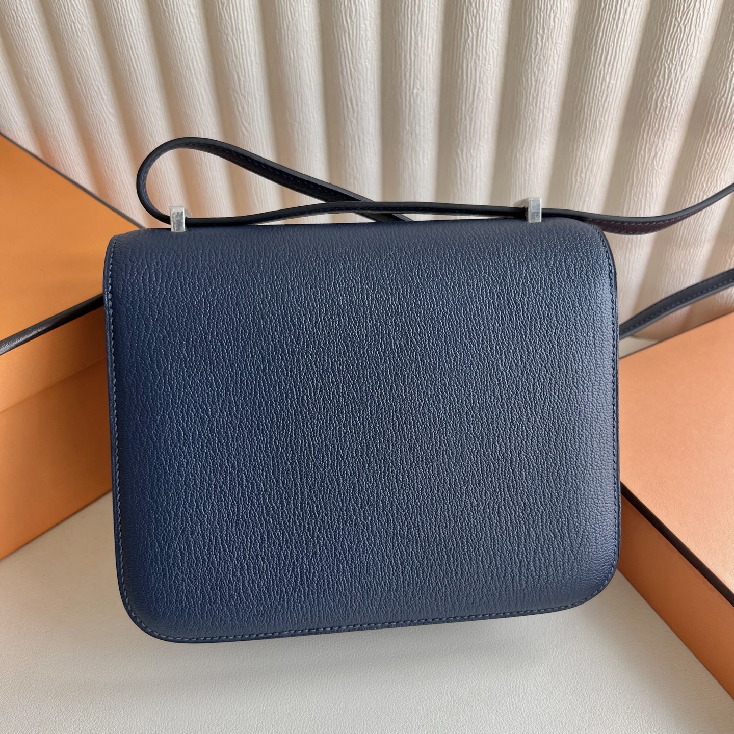 Constance 18cm Chever original imported goatskin Color: CK73 Sapphire Blue Sapphire Fully hand-made wax stitching Phw customized✈️ - Image 4