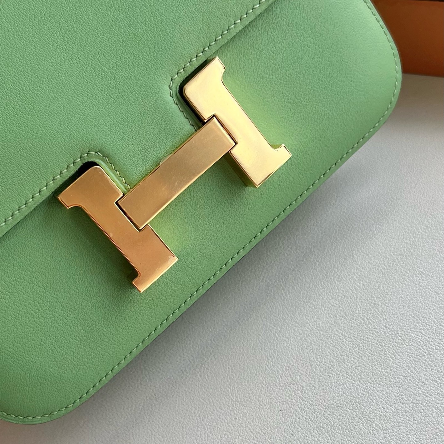 Constance 18cm Swift Color: I3 avocado green, gold buckle, fully hand-sewn with wax thread Ghw customized✈️ - Image 2