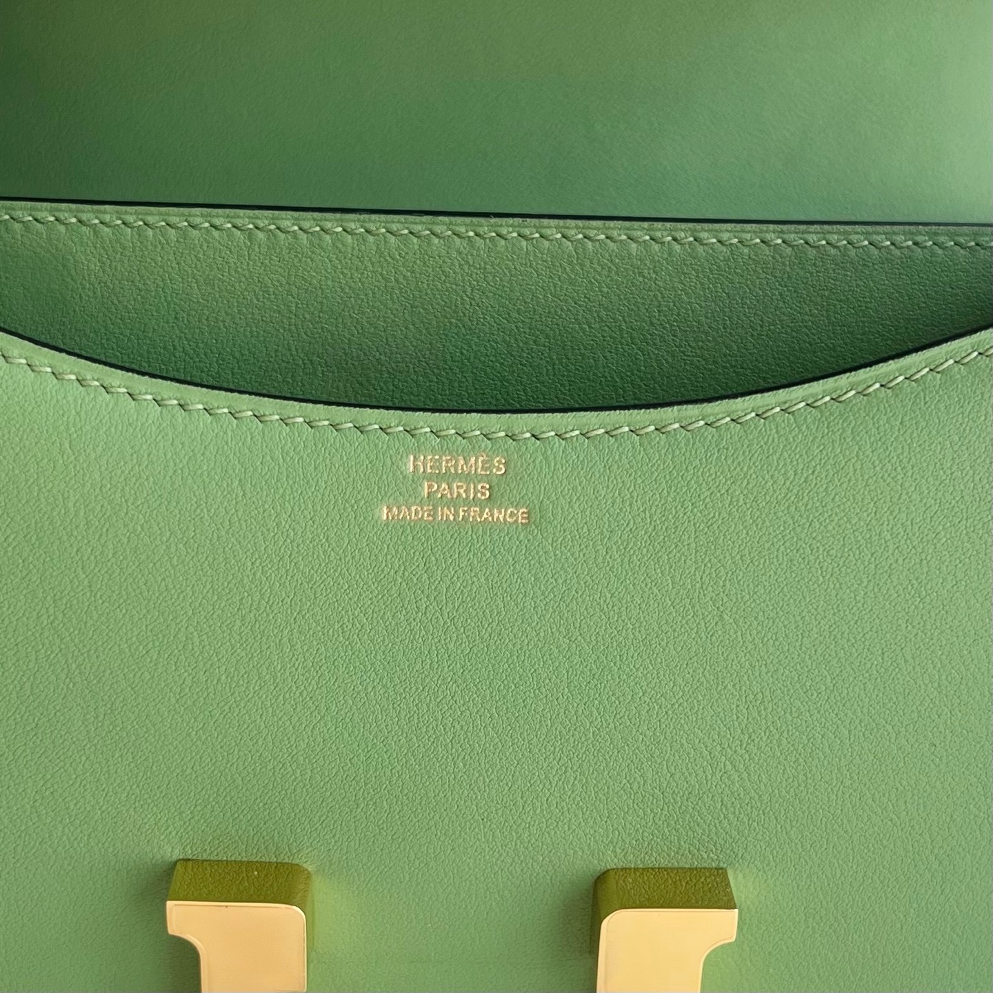 Constance 18cm Swift Color: I3 avocado green, gold buckle, fully hand-sewn with wax thread Ghw customized✈️ - Image 8