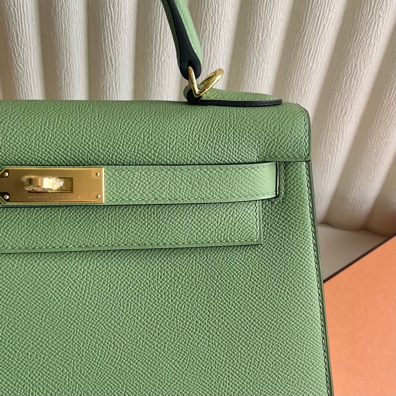 Kelly 28cm Epsom original imported German palm print Color: 3i avocado green, fully handmade wax stitching Original hardware hand-engraved Gold buckle customized✈️ - Image 2