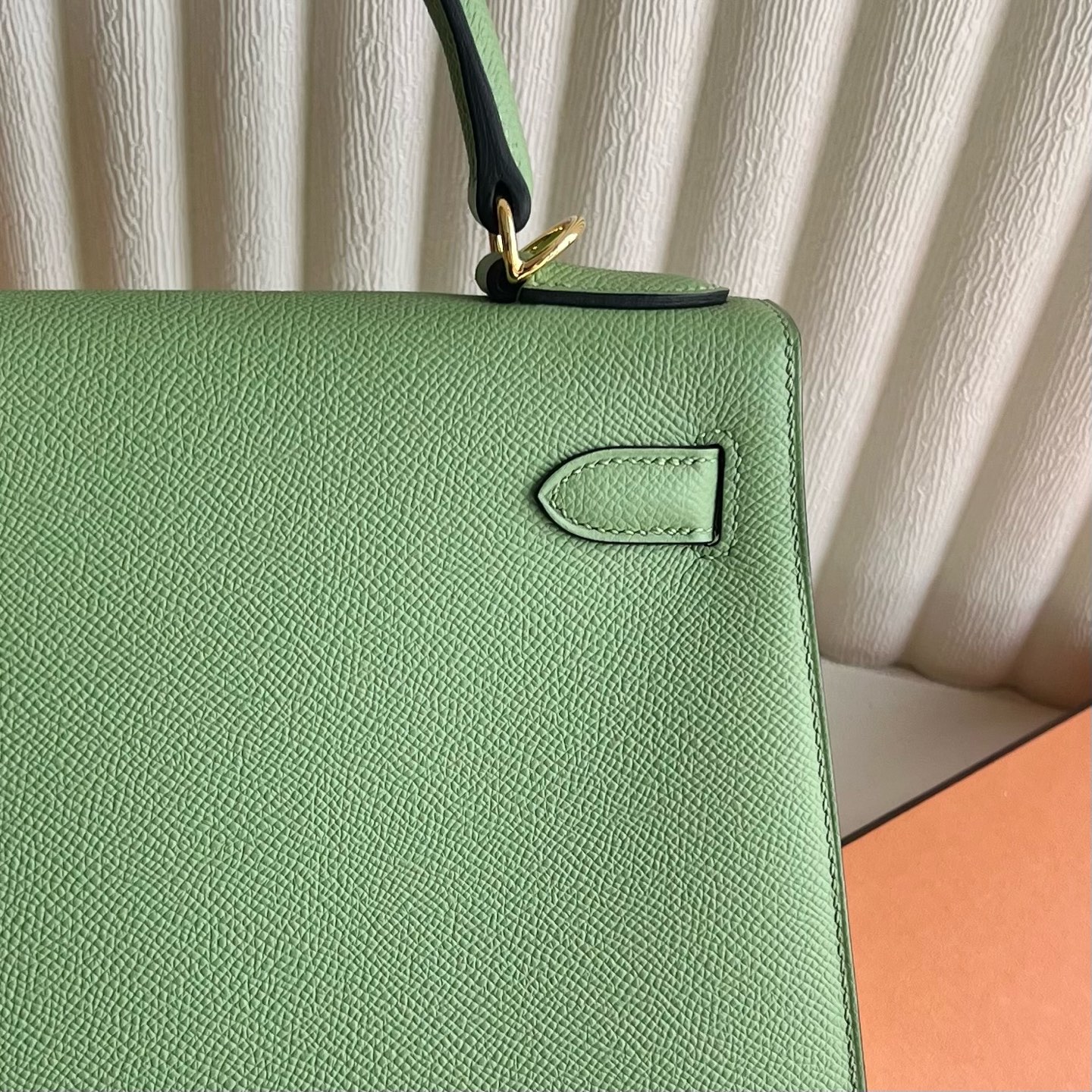 Kelly 28cm Epsom original imported German palm print Color: 3i avocado green, fully handmade wax stitching Original hardware hand-engraved Gold buckle customized✈️ - Image 5