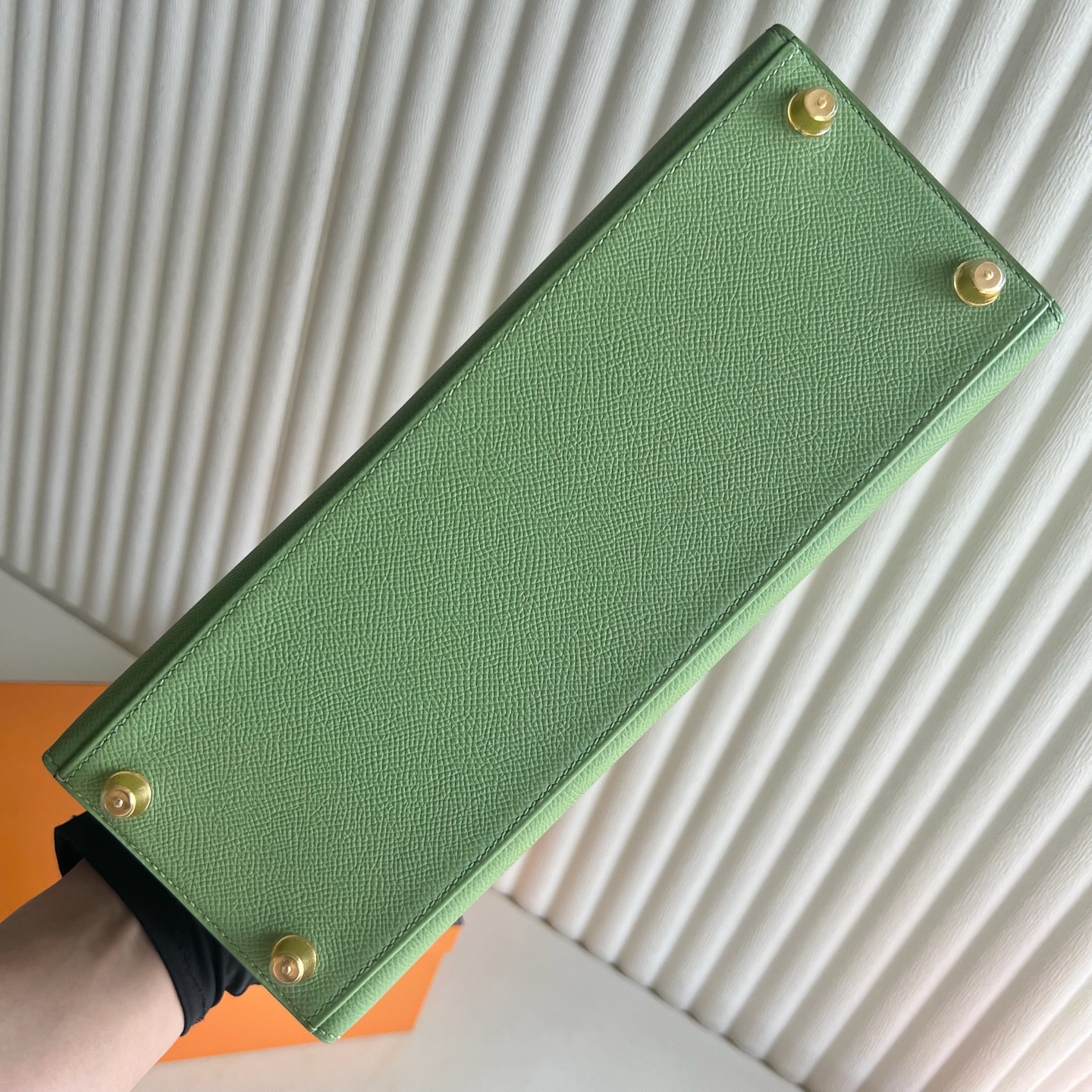 Kelly 28cm Epsom original imported German palm print Color: 3i avocado green, fully handmade wax stitching Original hardware hand-engraved Gold buckle customized✈️ - Image 10